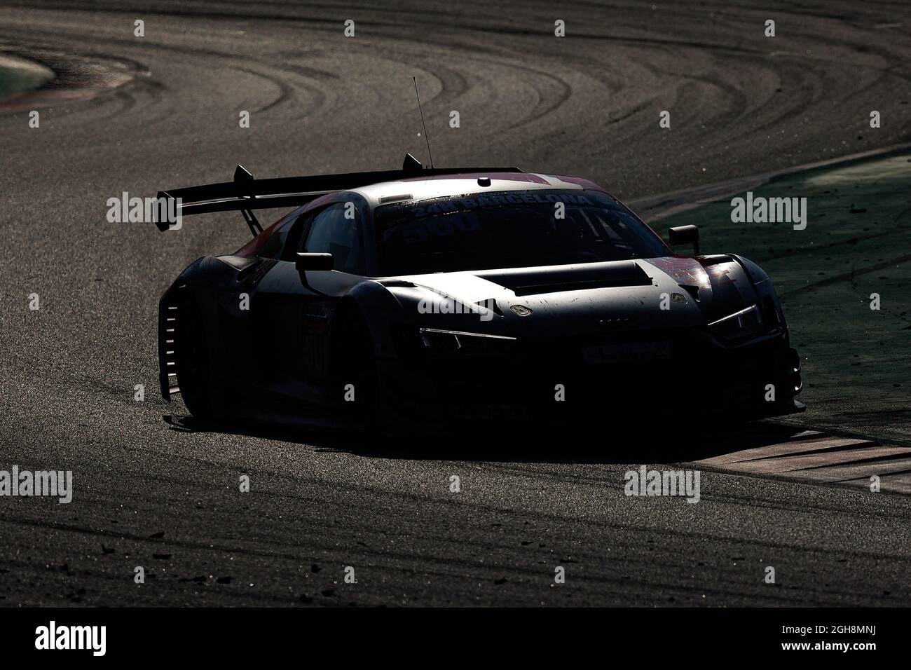 Fahrer: Martin Lechmann und Patric Niederhauser von Car Collection beim HANKOOK 24H BARCELONA 2021 Rennen auf dem Circuit de Catalunya. Stockfoto