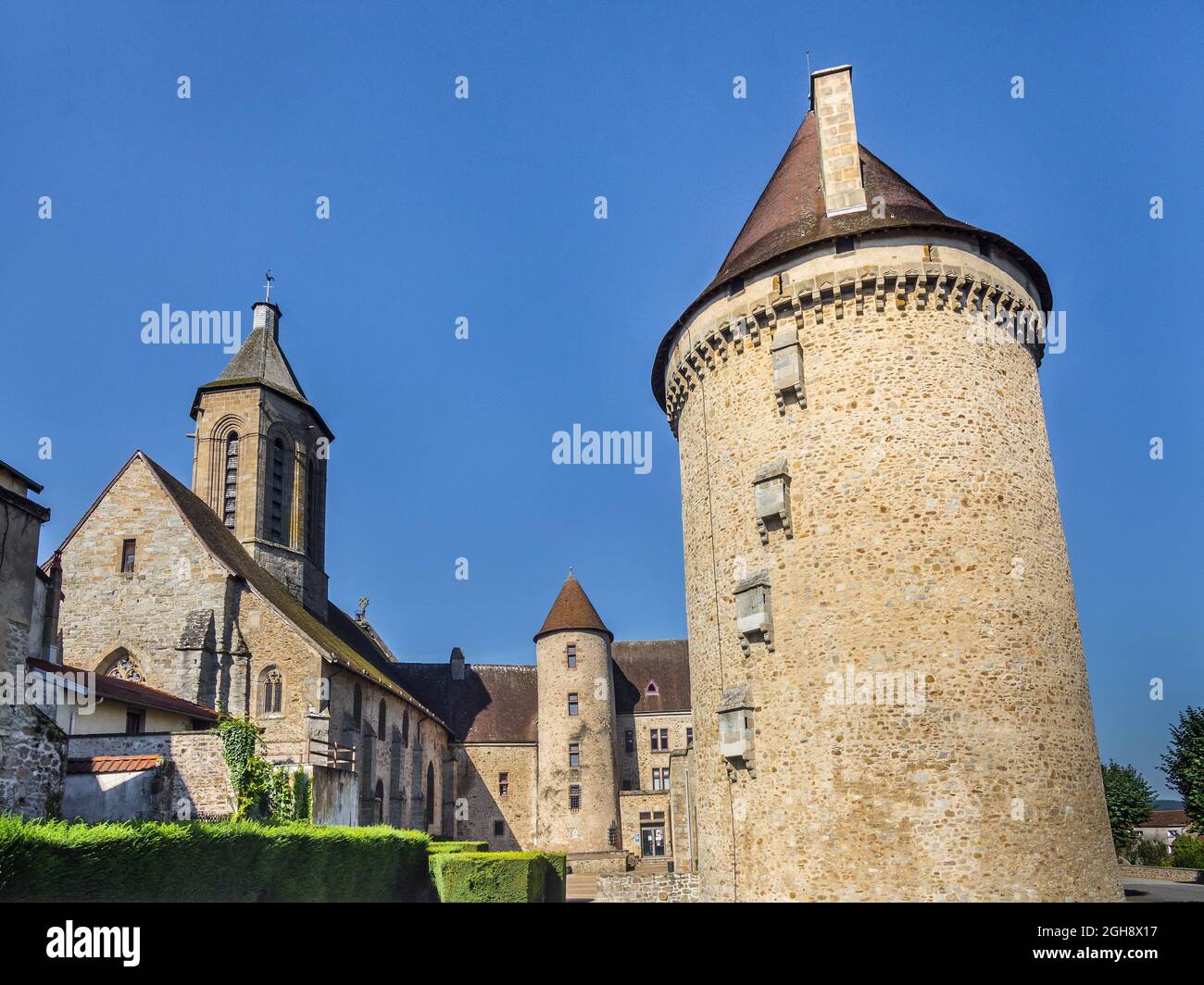 Runder Granitturm des Chateau de Bourganeuf, Creuse (23), Nouvelle-Aquitaine, Frankreich. Stockfoto