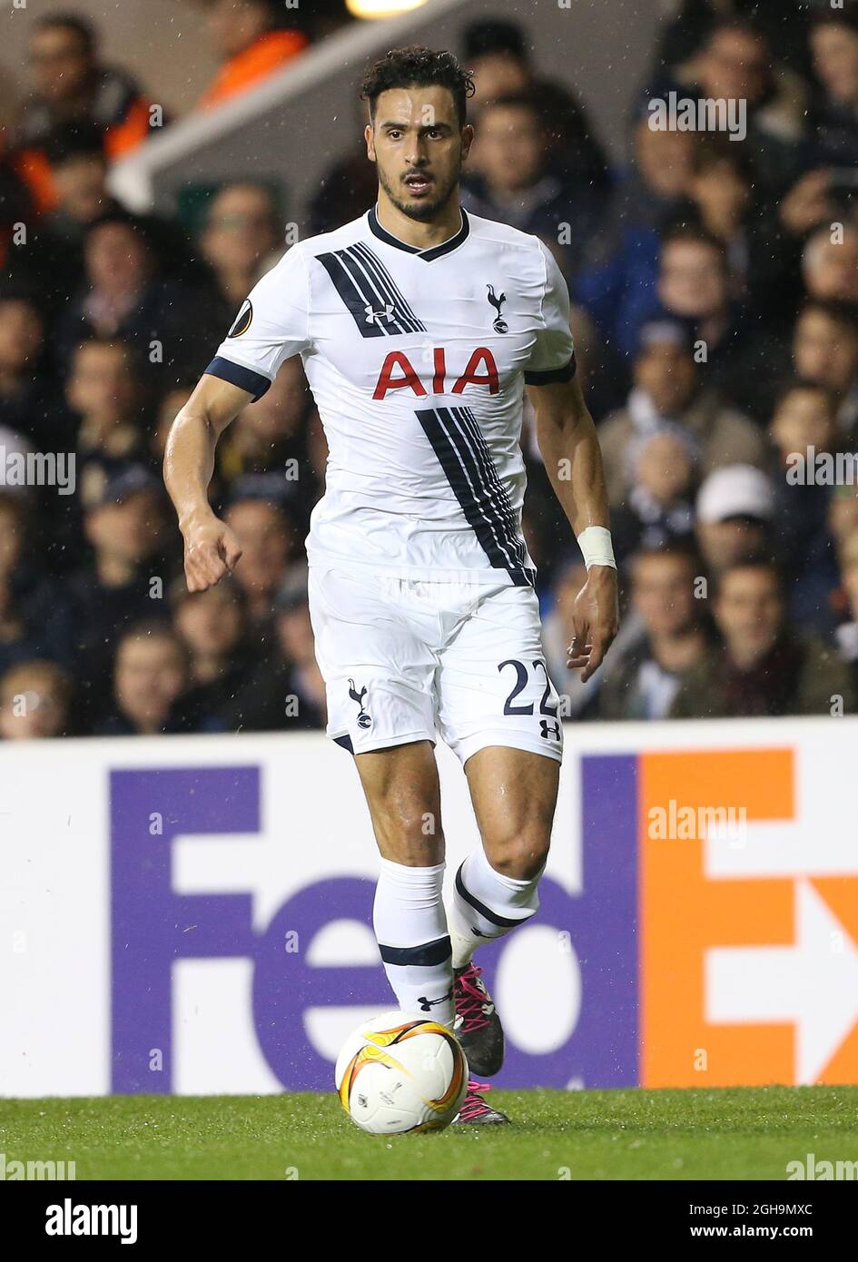 Bild: 41479222 Dec 10, 2015 - London, Vereinigtes Königreich - Tottenham # Nacer Chadli in Aktion..UEFA Europa League - Tottenham Hotspur gegen Monaco - White Hart Lane - England -10. Dezember 2015 - Stockfoto