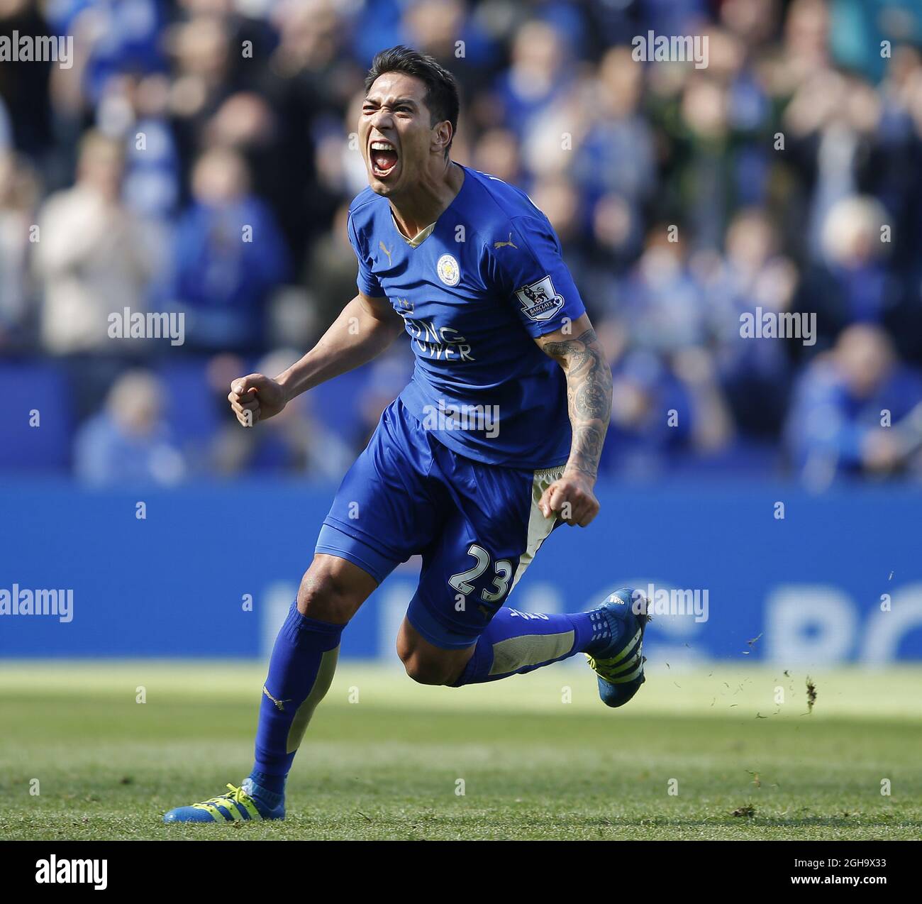 Leonardo Ulloa aus Leicester City feiert sein Ausgleichstreffer während des Spiels der Barclays Premier League im King Power Stadium. Bildnachweis sollte lauten: Simon Bellis/Sportimage via PA Images Stockfoto