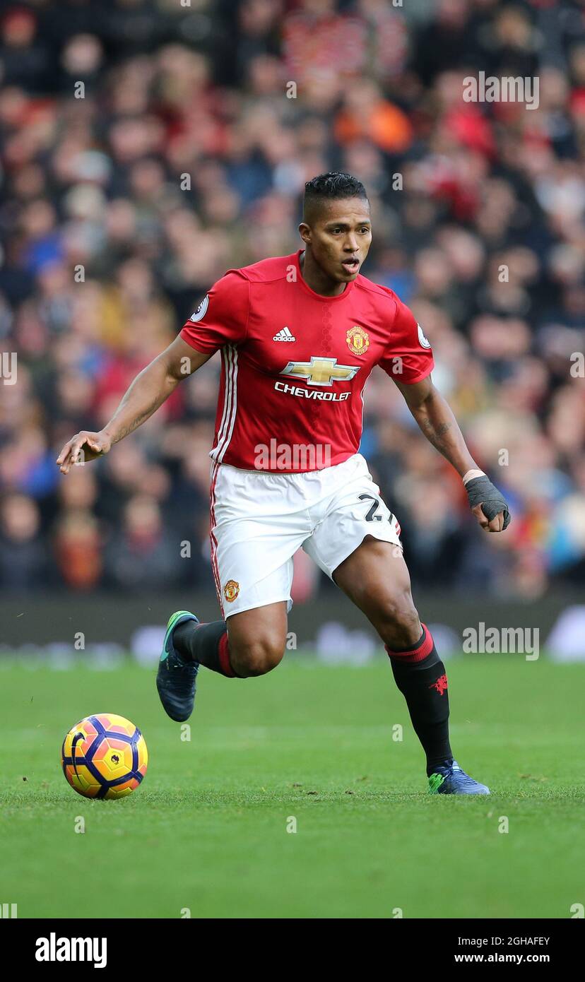 Antonio Valencia von Manchester United in Aktion während des Spiels der Premier League im Old Trafford Stadium in Manchester. Bilddatum 19. November 2016 Pic David Klein/Sportimage via PA Images Stockfoto