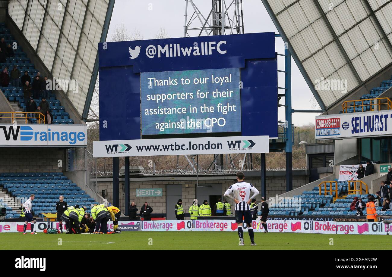 Millwall dankt ihren Fans für ihre Unterstützung im Kampf gegen die CPO während des FA Cup-Spiels im New Den Stadium, London. Bilddatum 29. Januar 2017 Pic David Klein/Sportimage via PA Images Stockfoto