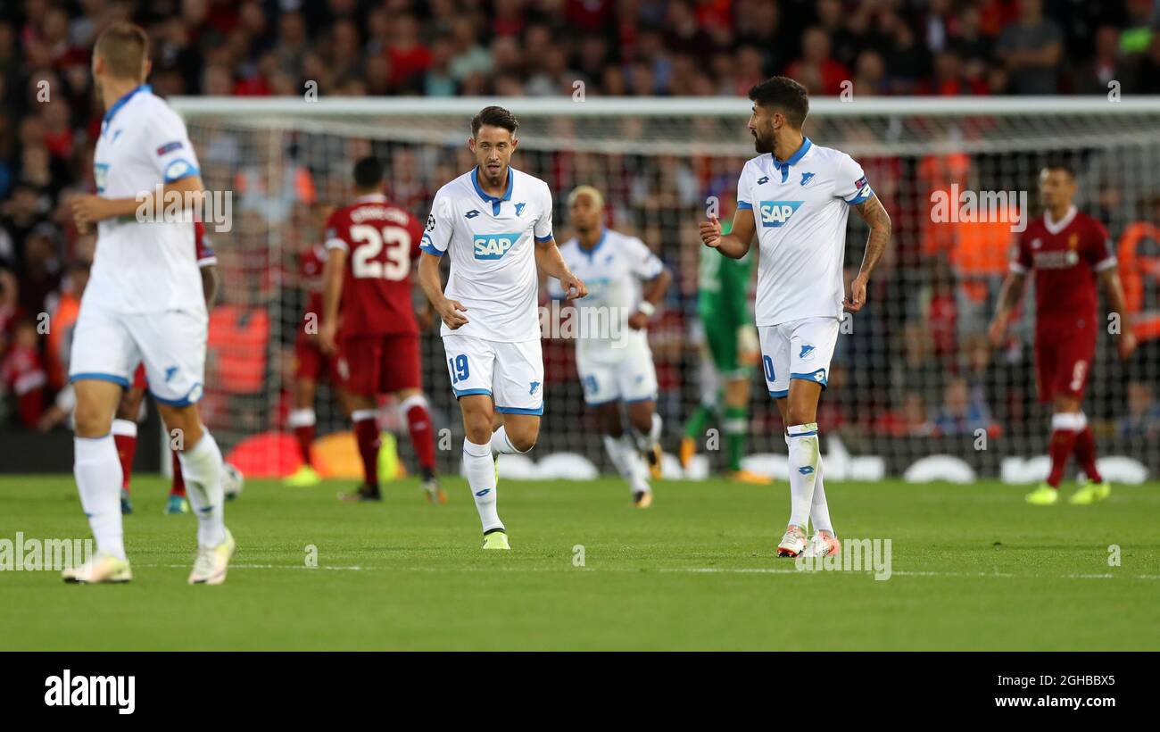 Mark Uth von Hoffenheim feiert das Tor während der Champions League-Playoff-Runde im Anfield Stadium, Liverpool. Bild Datum 23. August 2017. Bildnachweis sollte lauten: Lynne Cameron/Sportimage via PA Images Stockfoto