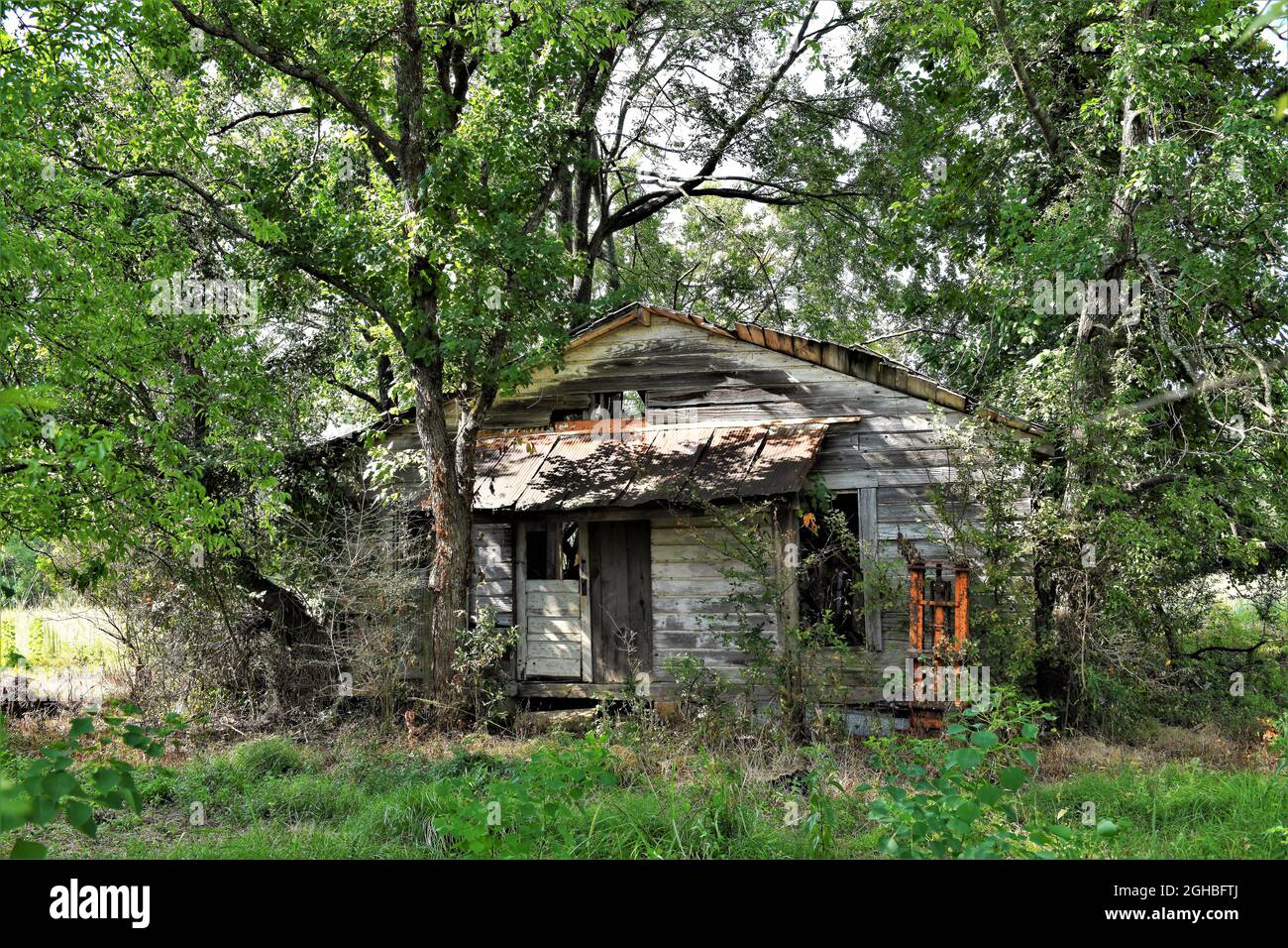 Alten verlassenen Bauernhaus Stockfoto