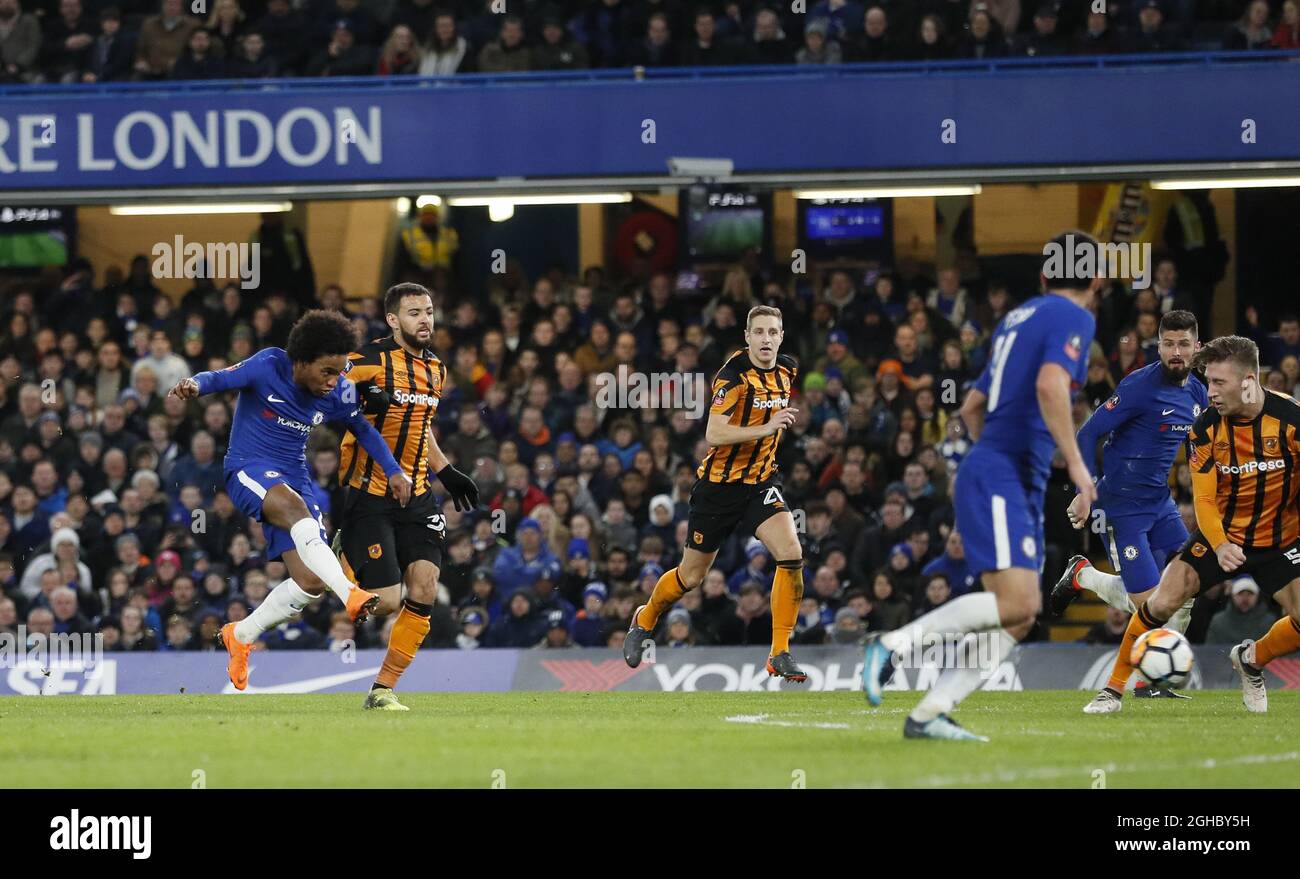 Chelsea's Willian erzielte beim Spiel der fünften Runde des FA Cup im Stamford Bridge Stadium, London, den dritten Treffer seiner Seite. Bild Datum 16. Februar 2018. Bildnachweis sollte lauten: David Klein/Sportimage via PA Images Stockfoto