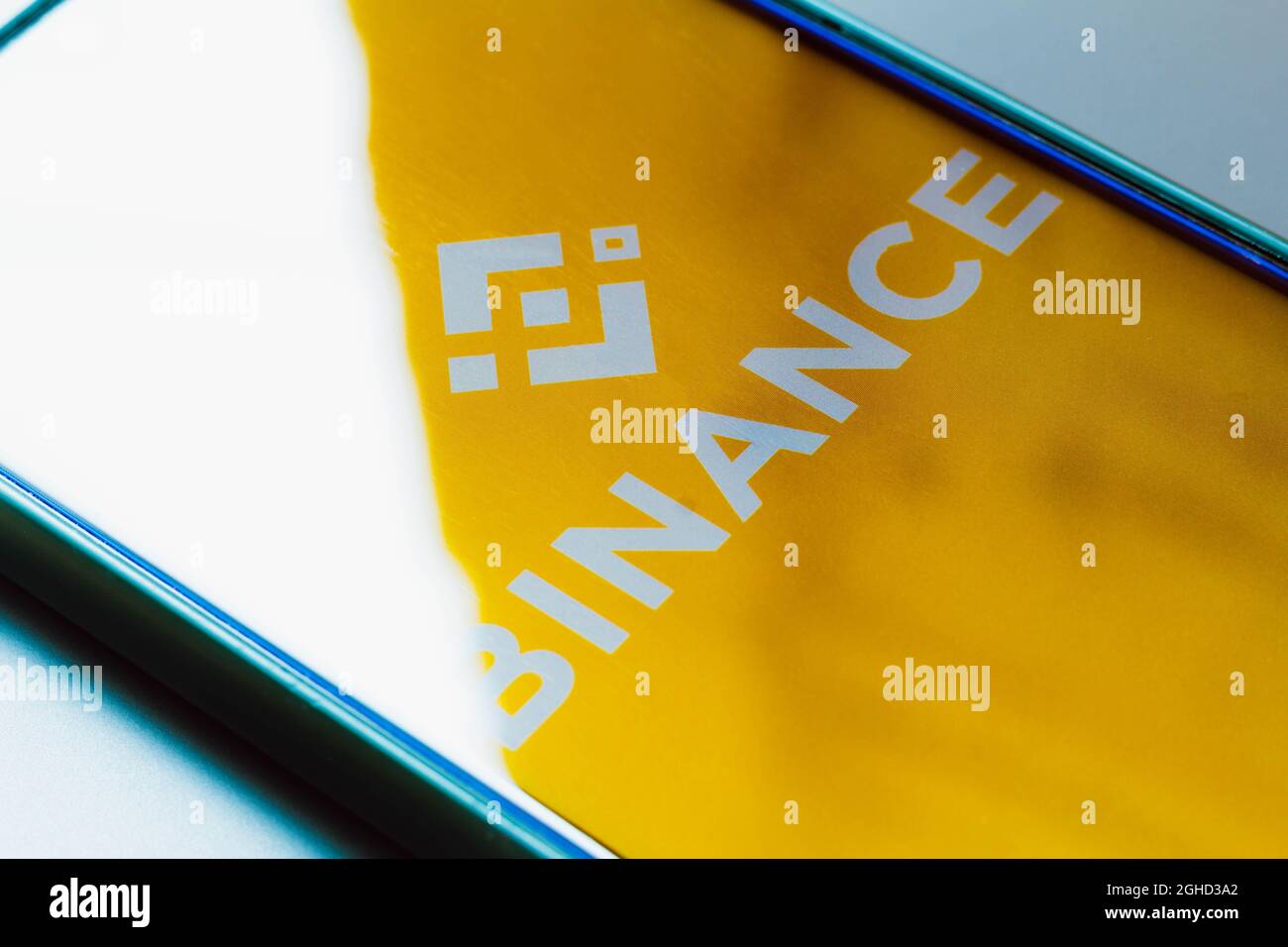 Brasilien. September 2021. In dieser Abbildung wird das Binance-Logo auf einem Smartphone angezeigt. Kredit: SOPA Images Limited/Alamy Live Nachrichten Stockfoto