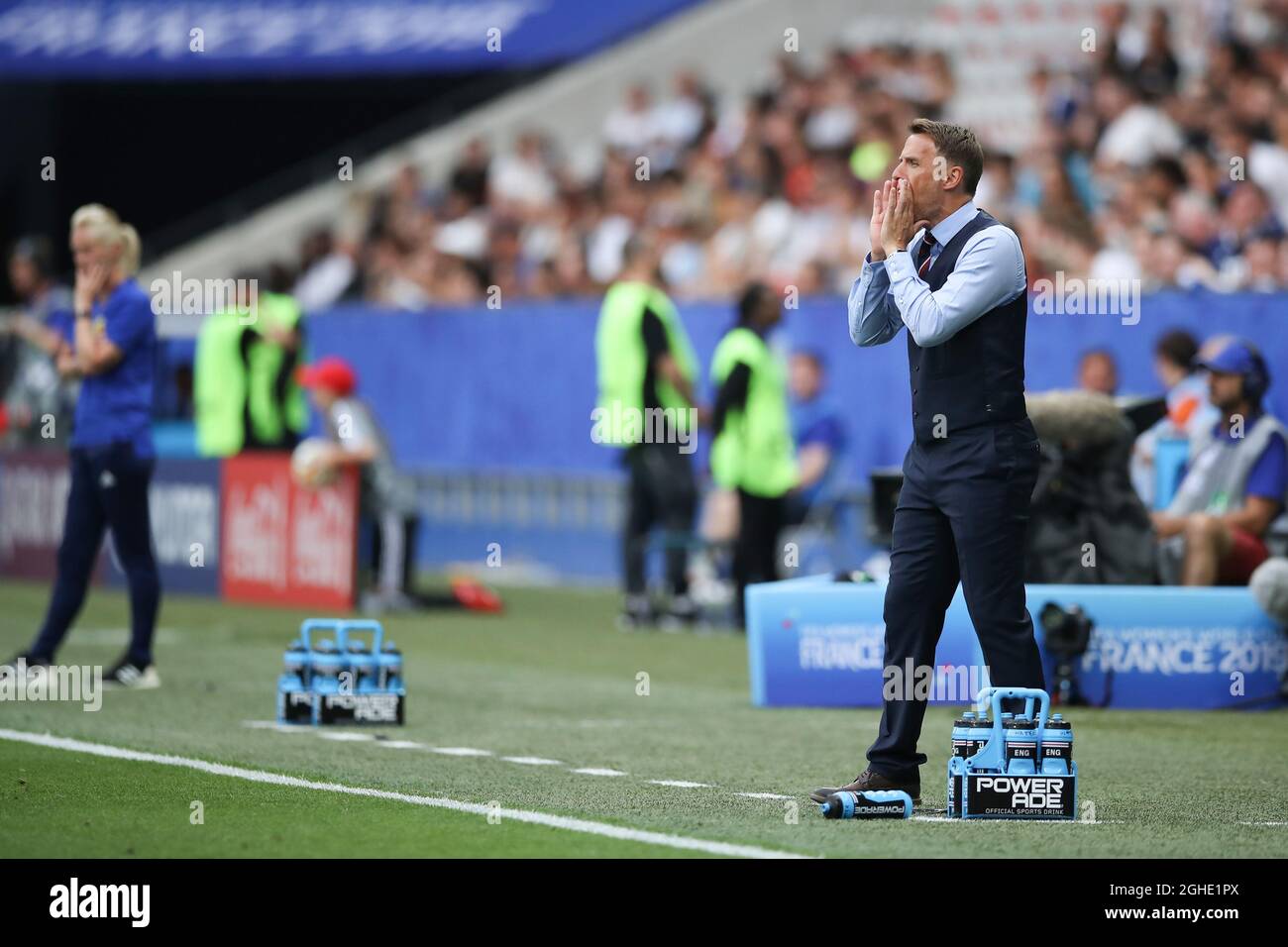 Philip Neville Manager von England während des FIFA Frauen-WM-Spiels im Allianz Riviera Stadium, Nizza. Bilddatum: 9. Juni 2019. Bildnachweis sollte lauten: Jonathan Moscrop/Sportimage via PA Images Stockfoto