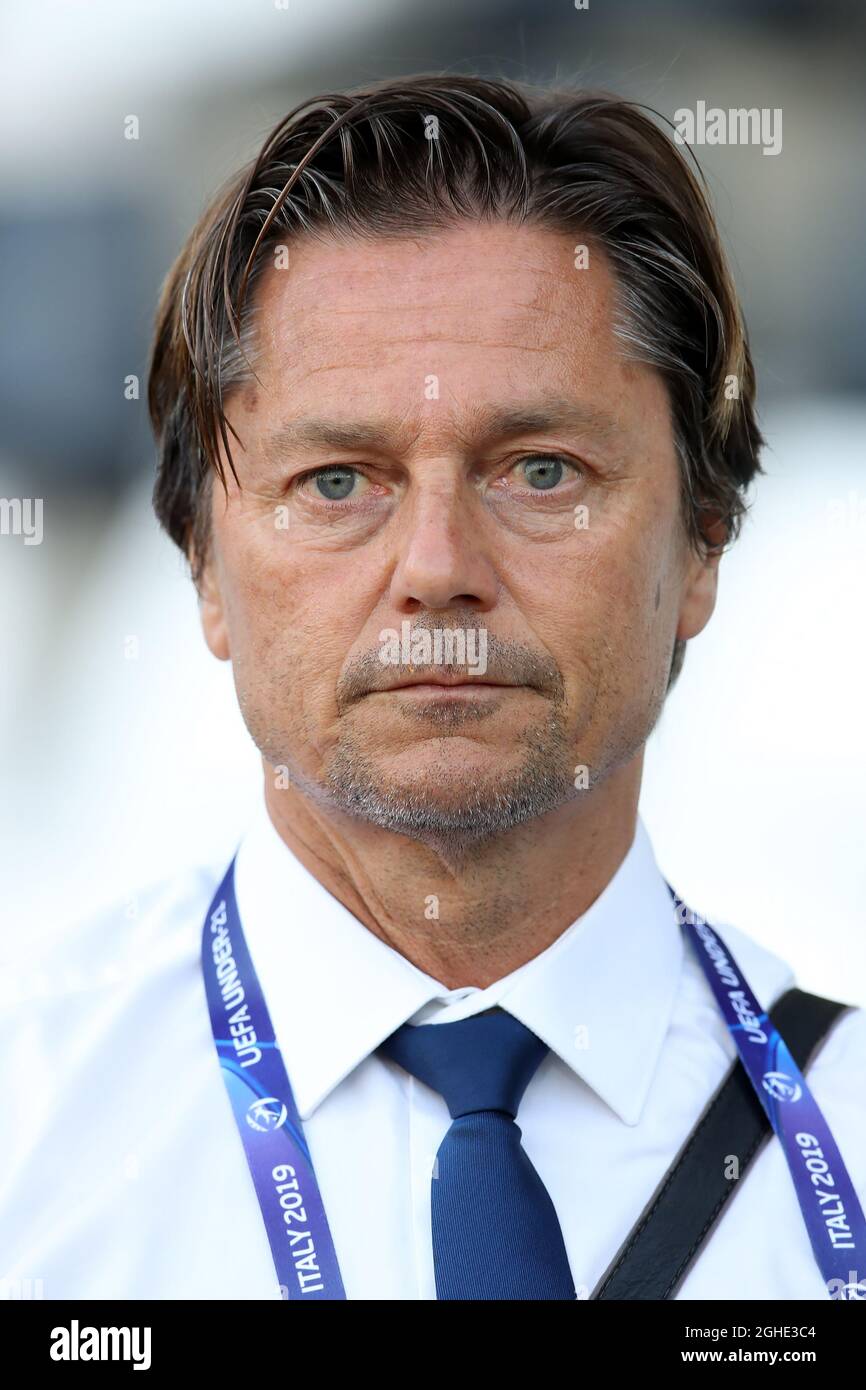 Der ehemalige PSG-Fußballspieler Daniel Bravo ist jetzt TV-Kommentator während des Spiels der UEFA U-21-Meisterschaft 2019 im Dino Manuzzi, Cesena. Bilddatum: 18. Juni 2019. Bildnachweis sollte lauten: Jonathan Moscrop/Sportimage via PA Images Stockfoto