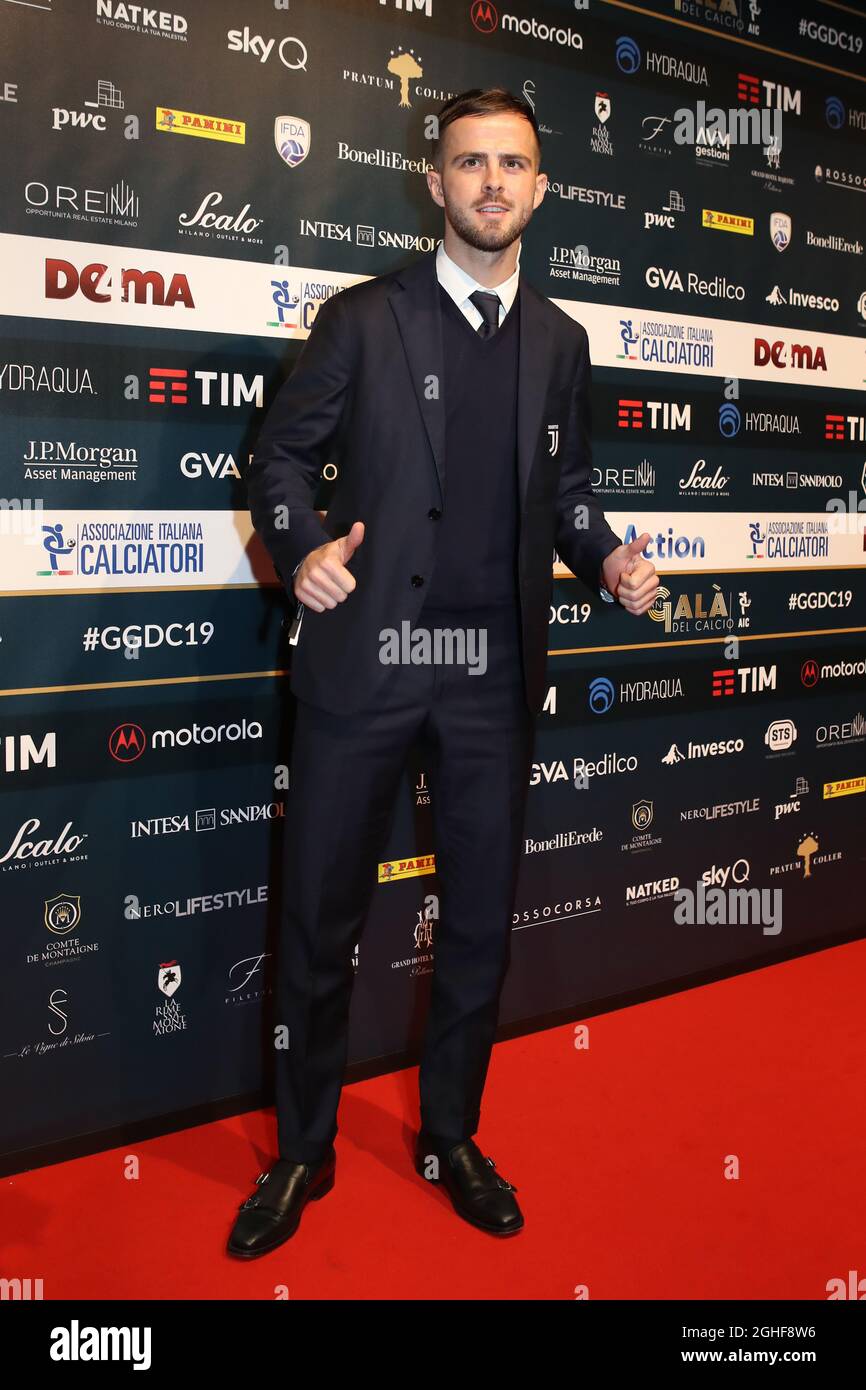 Miralem Pjanic von Juventus, abgebildet bei der Grand Gala of Football des italienischen Fußballverbands auf dem Megawatt Court in Mailand. Bilddatum: 2. Dezember 2019. Bildnachweis sollte lauten: Jonathan Moscrop/Sportimage via PA Images Stockfoto