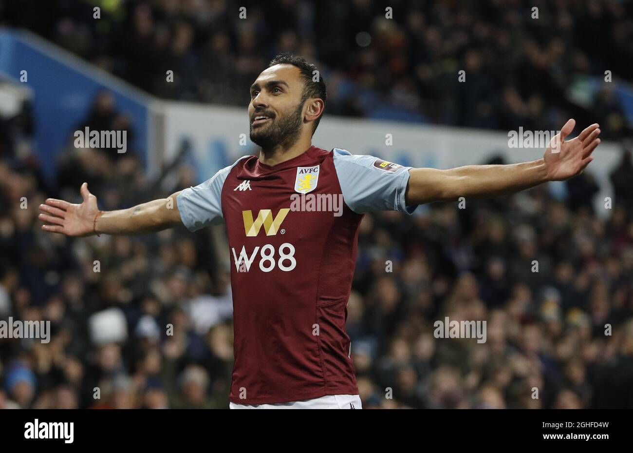 Ahmed Elmohamady von Aston Villa feiert den zweiten Treffer beim Viertelfinale des Carabao Cup in Villa Park, Birmingham. Bilddatum: 17. Dezember 2019. Bildnachweis sollte lauten: Darren Staples/Sportimage via PA Images Stockfoto