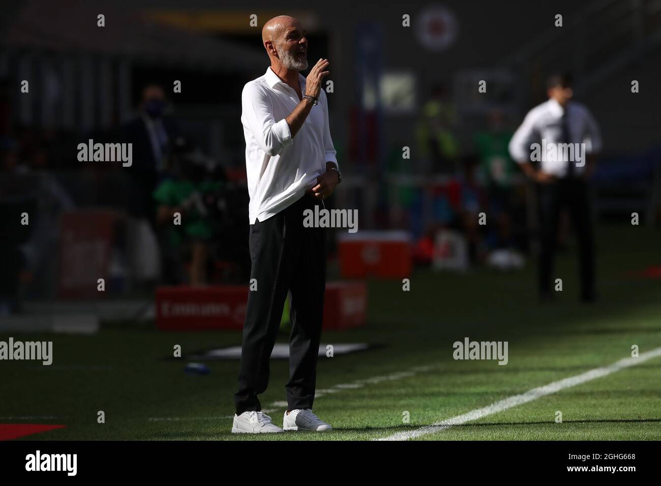 AC Mailands italienischer Cheftrainer Stefano Pioli während des Spiels der Serie A bei Giuseppe Meazza, Mailand. Bilddatum: 28. Juni 2020. Bildnachweis sollte lauten: Jonathan Moscrop/Sportimage via PA Images Stockfoto