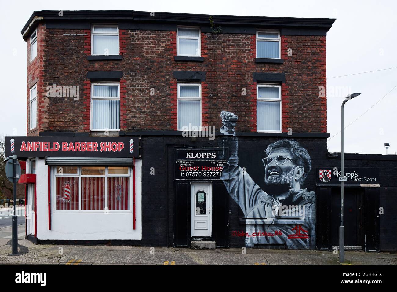 LiverpoolÕs Jurgen Klopp malte auf die Seite von Gebäuden und Wänden in Liverpool. Sport in Verbindung stehende Street Art erinnert an ihre Helden, Bilddatum 16. Dezember 2020. Bildnachweis sollte lauten: John Clifton/Sportimage via PA Images Stockfoto