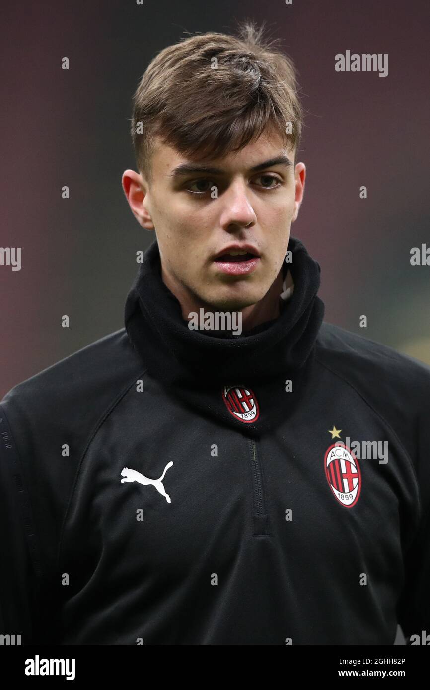 Daniel Maldini Vom Ac Mailand Beim Aufwärmen Vor Dem Spiel Der Serie A Bei Giuseppe Meazza 6071