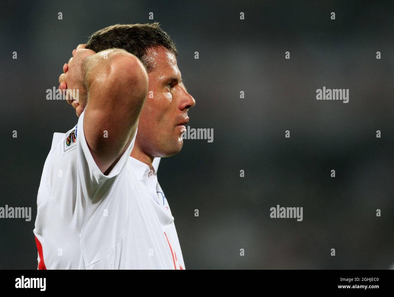 Englands Jamie Carragher sieht beim FIFA World Cup 2010, dem Spiel der Gruppe C zwischen England und den USA im Royal Bafokeng Stadium, Rustenburg, Südafrika, niedergeschlagen aus. Stockfoto