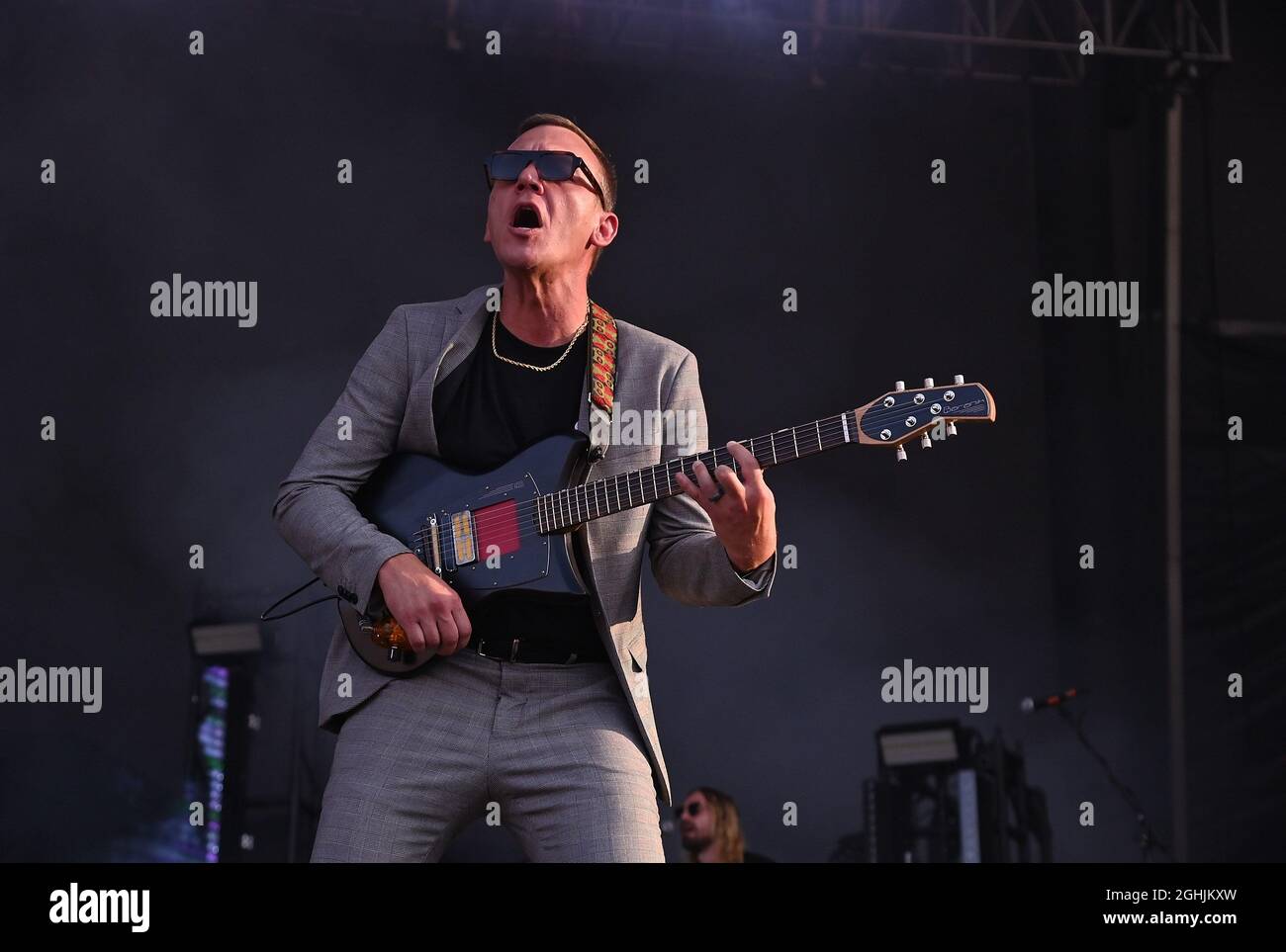 (L-R) Daniel Tichenor und Matt Shultz von Cage the Elephant treten am 3. Tag des BottleRock Napa Valley Music Festival 2021 auf der Napa Valley Expo am 05. September 2021 in Napa, Kalifornien, auf. Foto: Casey Flanigan/imageSPACE/MediaPunch Stockfoto