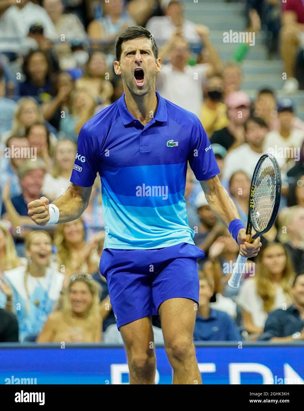 New York, USA. 6. September 2021: Novak Djokovic (SRB) besiegte Jenson Brooksby (USA) 1-6, 6-3, 6-2, 6-2, bei den US Open, die im Billy Jean King Ntional Tennis Center in Flushing, Queens, New York/USA gespielt werden © Jo Becktold/Tennisclix/CSM/CSM Credit: CAL Sport Media/Alamy Live News Stockfoto