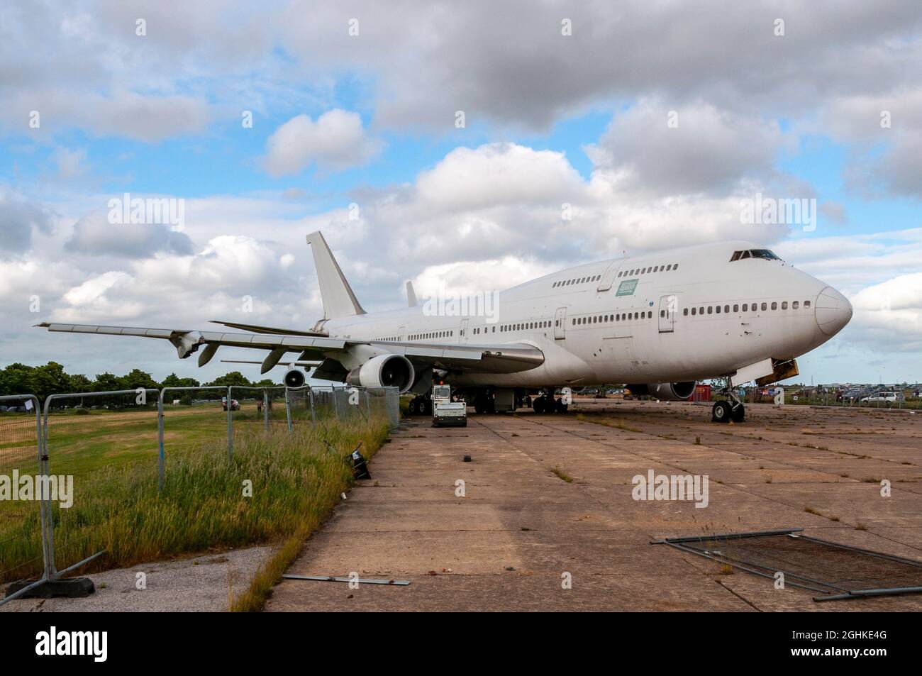 Stillgelegte Flugzeuge des Typs Boeing 747 Jumbo wurden bis zum Verschrottung auf dem Manston Airport Boneyard, TF-ARU, ehemals Air Atlanta, Isländisch und Saudi, gelagert Stockfoto