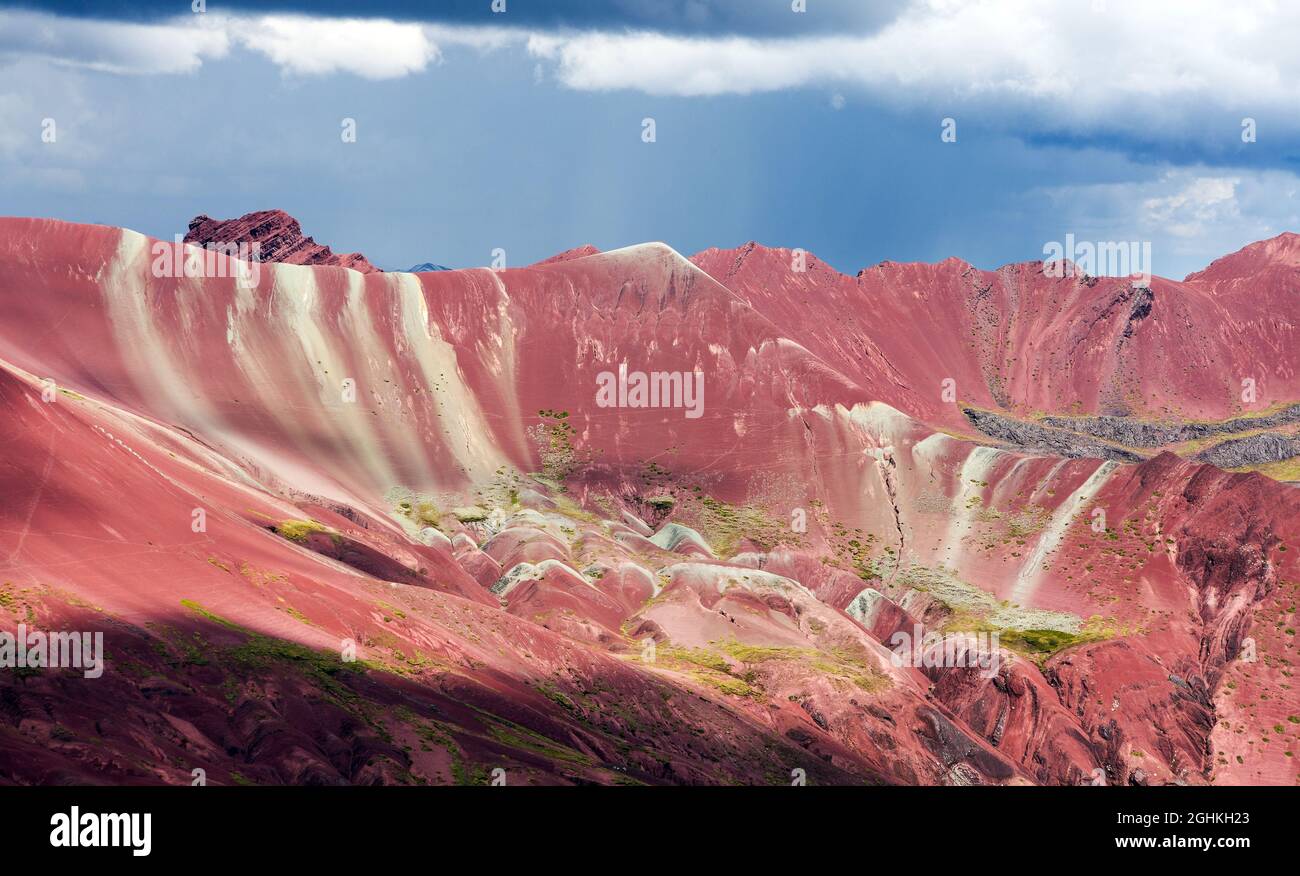 Rainbow Mountains oder Vinicunca Montana de Siete Colores, Cuzco Region in Peru, peruanische Anden Stockfoto