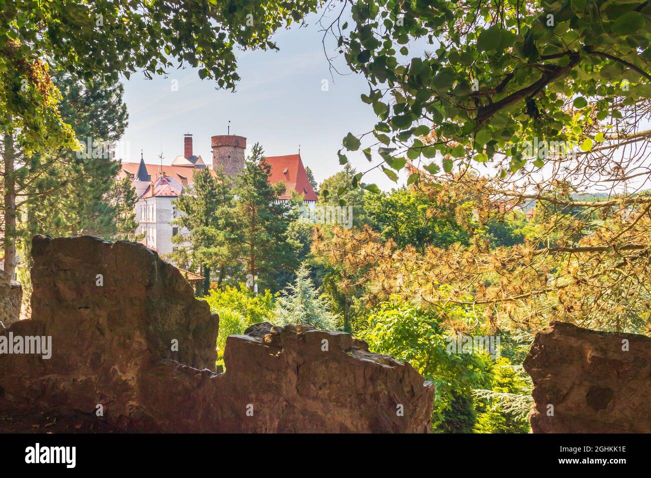 Blick auf den Burgturm von Kotnov vom Aussichtspunkt, Tabor, Tschechische republik Stockfoto