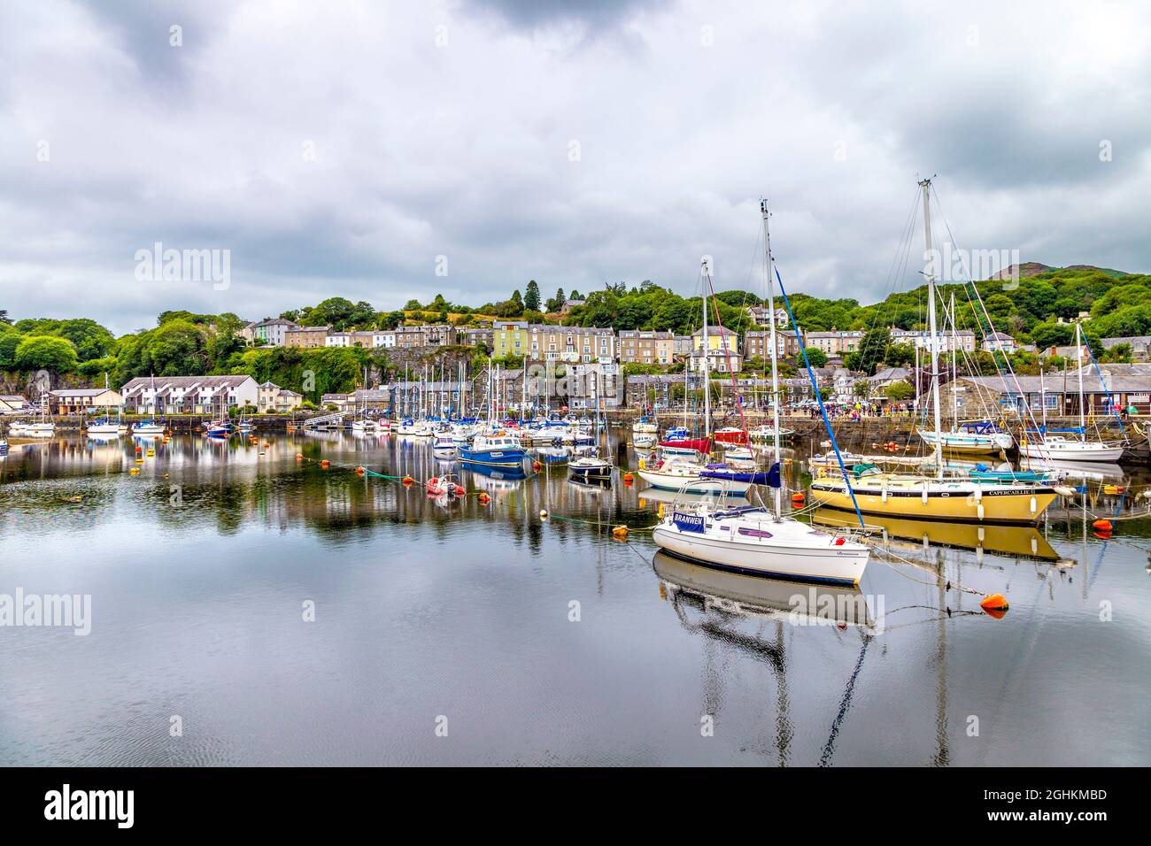 Blick über den Porthmadog Harbour, Snowdonia, Wales, Großbritannien Stockfoto