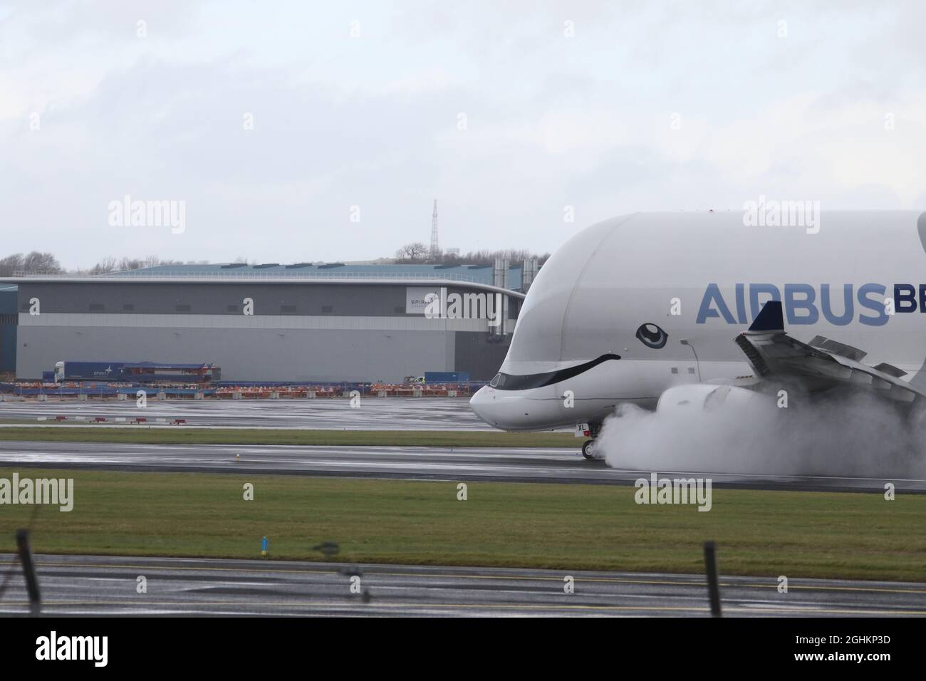 Flughafen Glasgow Prestwick, Ayrshire, Schottland. Großbritannien, 11. März 2020. Airbus A300-600ST, bekannt als Beluga bei einer Trainingsübung Stockfoto