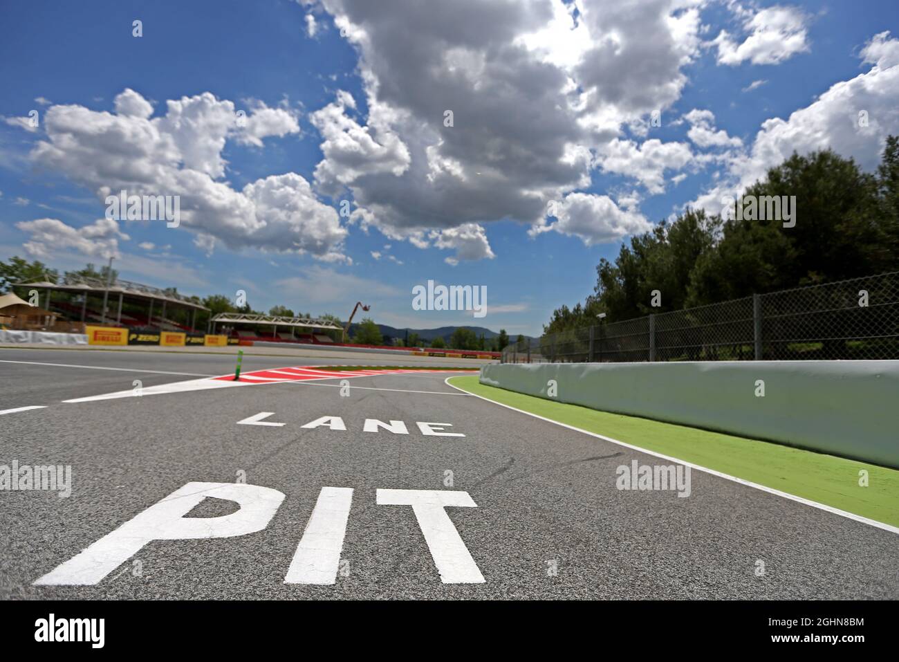 Eingang zur Pit Lane. 12.05.2016. Formel 1 Weltmeisterschaft, Rd 5, Großer Preis Von Spanien, Barcelona, Spanien, Tag Der Vorbereitung. Bildnachweis sollte lauten: XPB/Press Association Images. Stockfoto