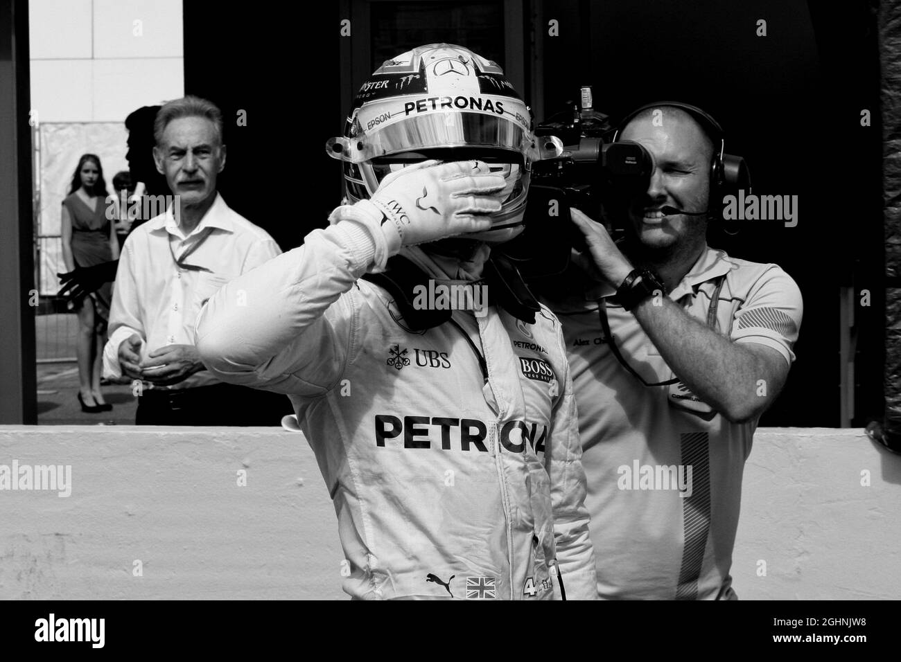 Rennsieger Lewis Hamilton (GBR) Mercedes AMG F1 feiert im Parc Ferme. 31.07.2016. Formel 1 Weltmeisterschaft, Rd 12, Großer Preis Von Deutschland, Hockenheim, Deutschland, Wettkampftag. Bildnachweis sollte lauten: XPB/Press Association Images. Stockfoto