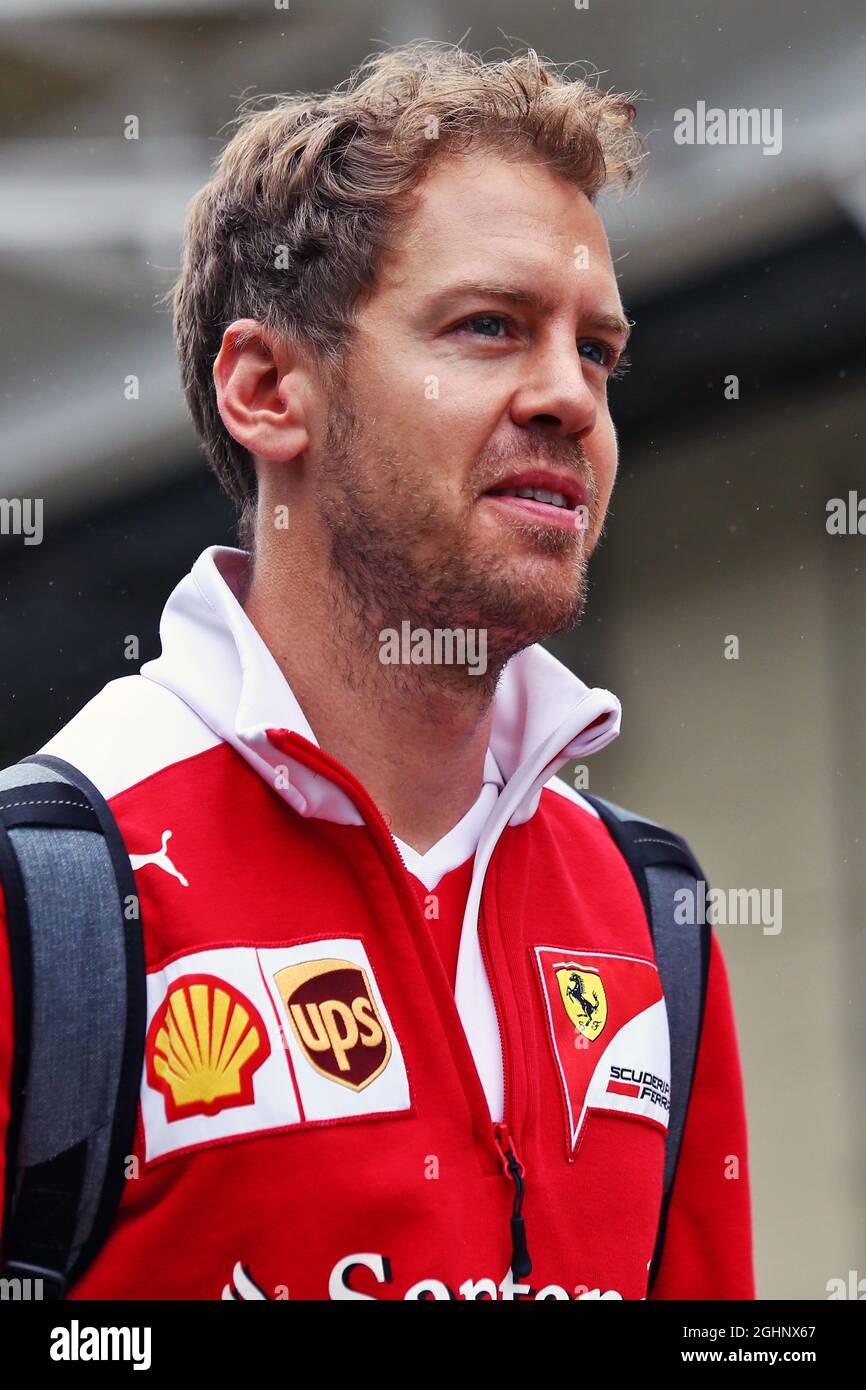 Sebastian Vettel (GER) Ferrari. 12.11.2016. Formel-1-Weltmeisterschaft, Rd 20, Großer Preis Von Brasilien, Sao Paulo, Brasilien, Qualifizierender Tag. Bildnachweis sollte lauten: XPB/Press Association Images. Stockfoto