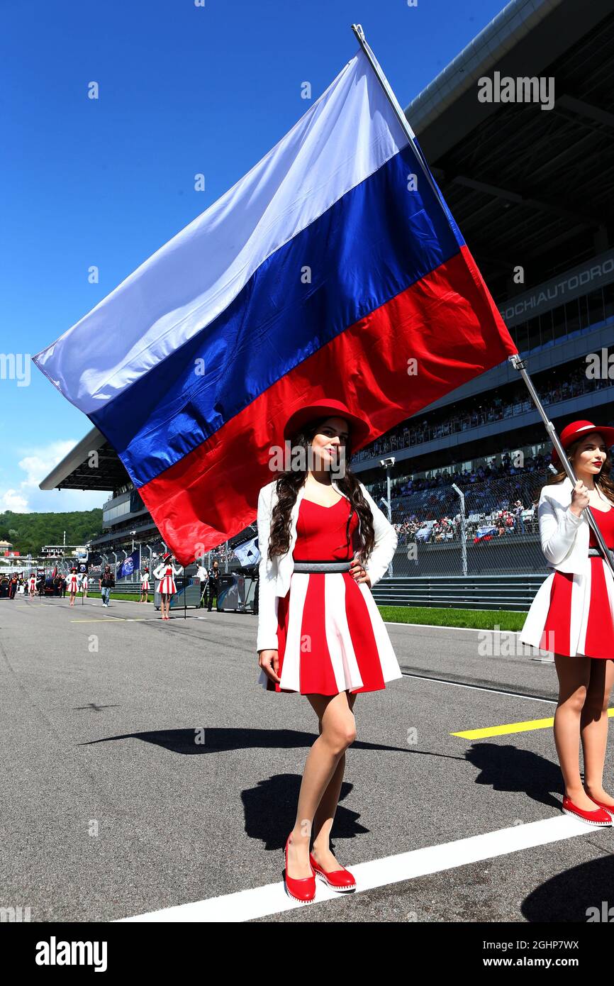 Grid-Mädchen. 30.04.2017. Formel-1-Weltmeisterschaft, Rd 4, Großer Preis Von Russland, Sotschi-Autodrom, Sotschi, Russland, Wettkampftag. Bildnachweis sollte lauten: XPB/Press Association Images. Stockfoto