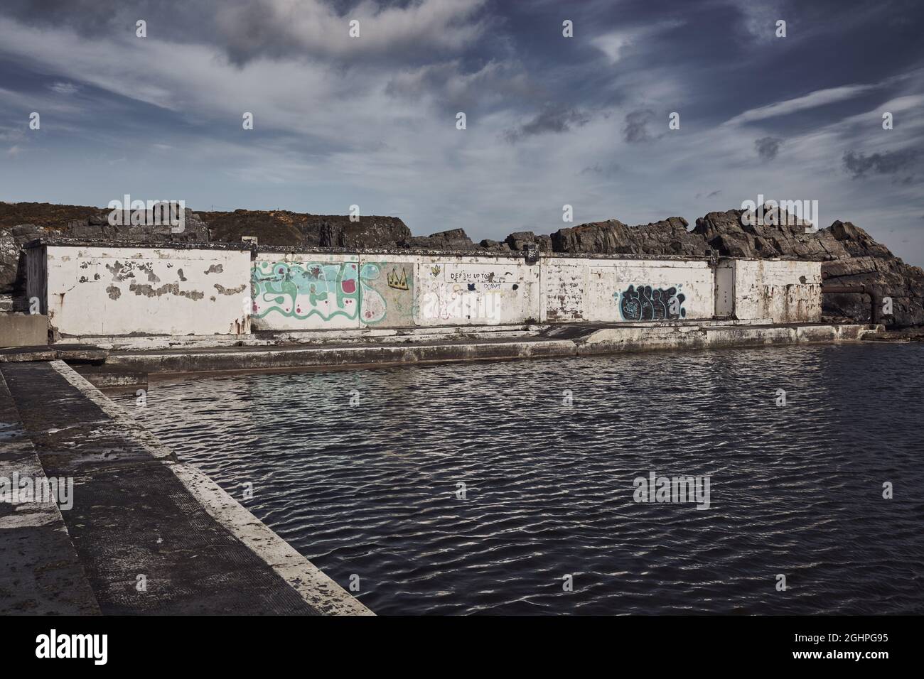 Verlassene verlassene Lido an der Küste. Stockfoto