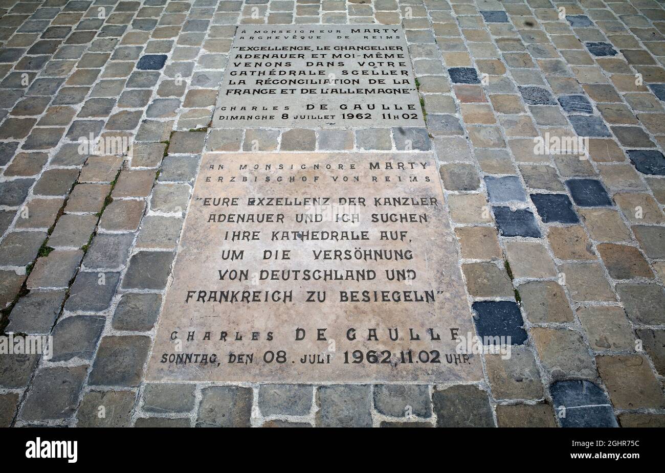 Eingelegte Bodenplatte, Gedenktafel zu Ehren von Konrad Adenauer und Charles de Gaulle, deutsch-französische Versöhnung nach dem Zweiten Weltkrieg Stockfoto