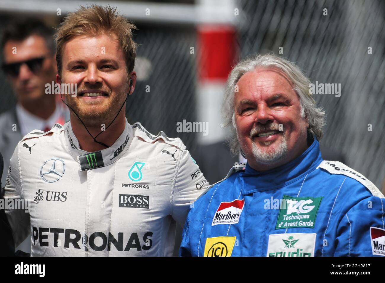 (L bis R): Nico Rosberg (GER) mit seinem Vater Keke Rosberg (FIN). 24.05.2018. Formel-1-Weltmeisterschaft, Rd 6, Großer Preis Von Monaco, Monte Carlo, Monaco, Übungstag. Bildnachweis sollte lauten: XPB/Press Association Images. Stockfoto