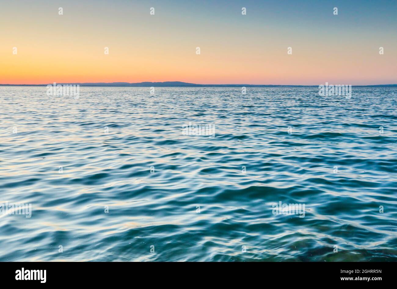 Abendansicht von Arbon über den Bodensee Stockfoto