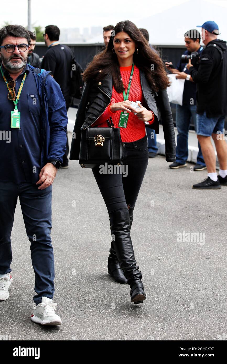 linda morselli freundin von fernando alonso esp mclaren 09 11 2018 formel 1 weltmeisterschaft rd 20 grosser preis von brasilien sao paulo brasilien ubungstag bildnachweis sollte lauten xpb press association images stockfotografie alamy