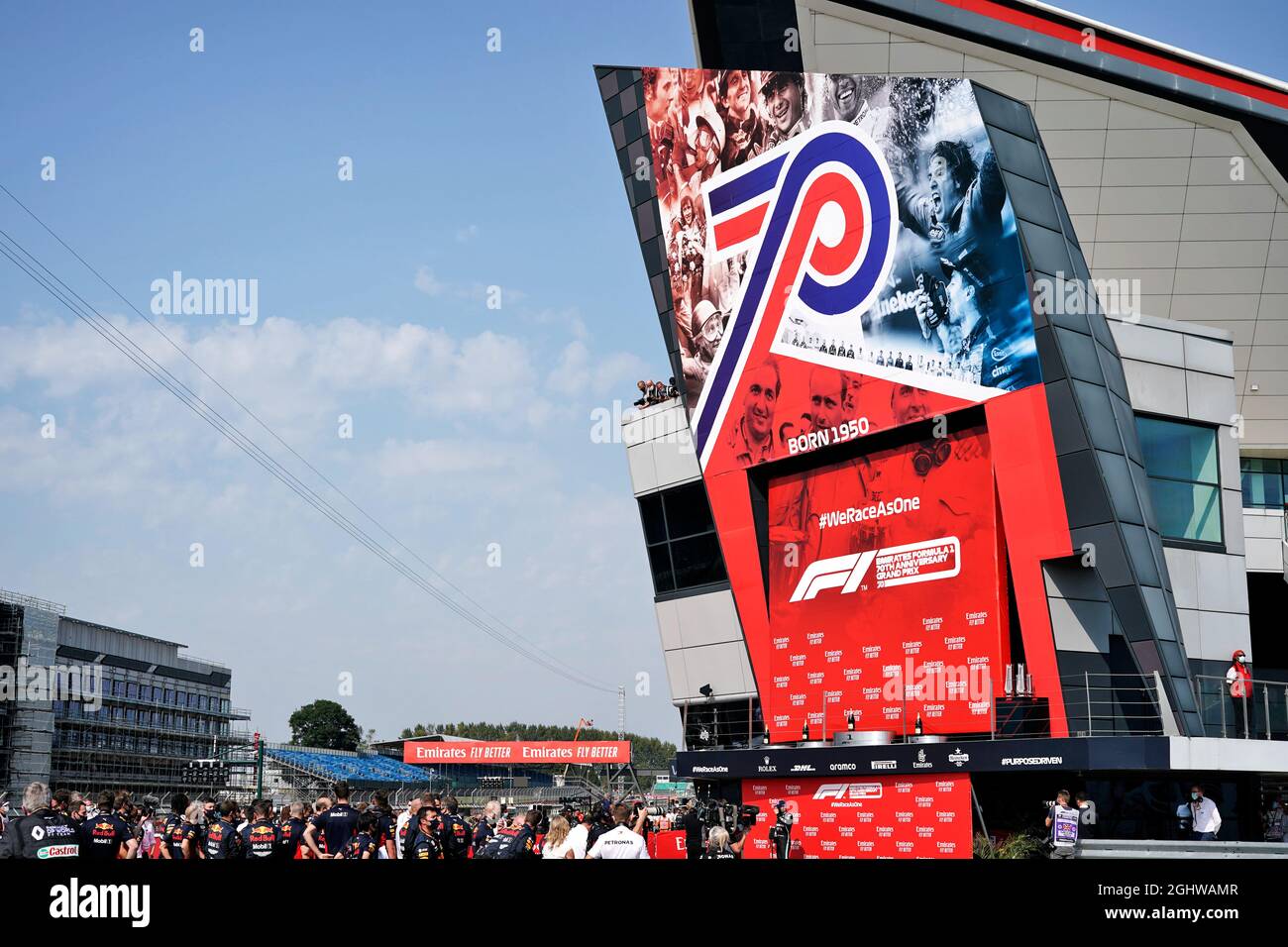 Das Podium. 09.08.2020. Formel-1-Weltmeisterschaft, Rd 5, Grand Prix zum 70. Jahrestag, Silverstone, England, Wettkampftag. Bildnachweis sollte lauten: XPB/Press Association Images. Stockfoto