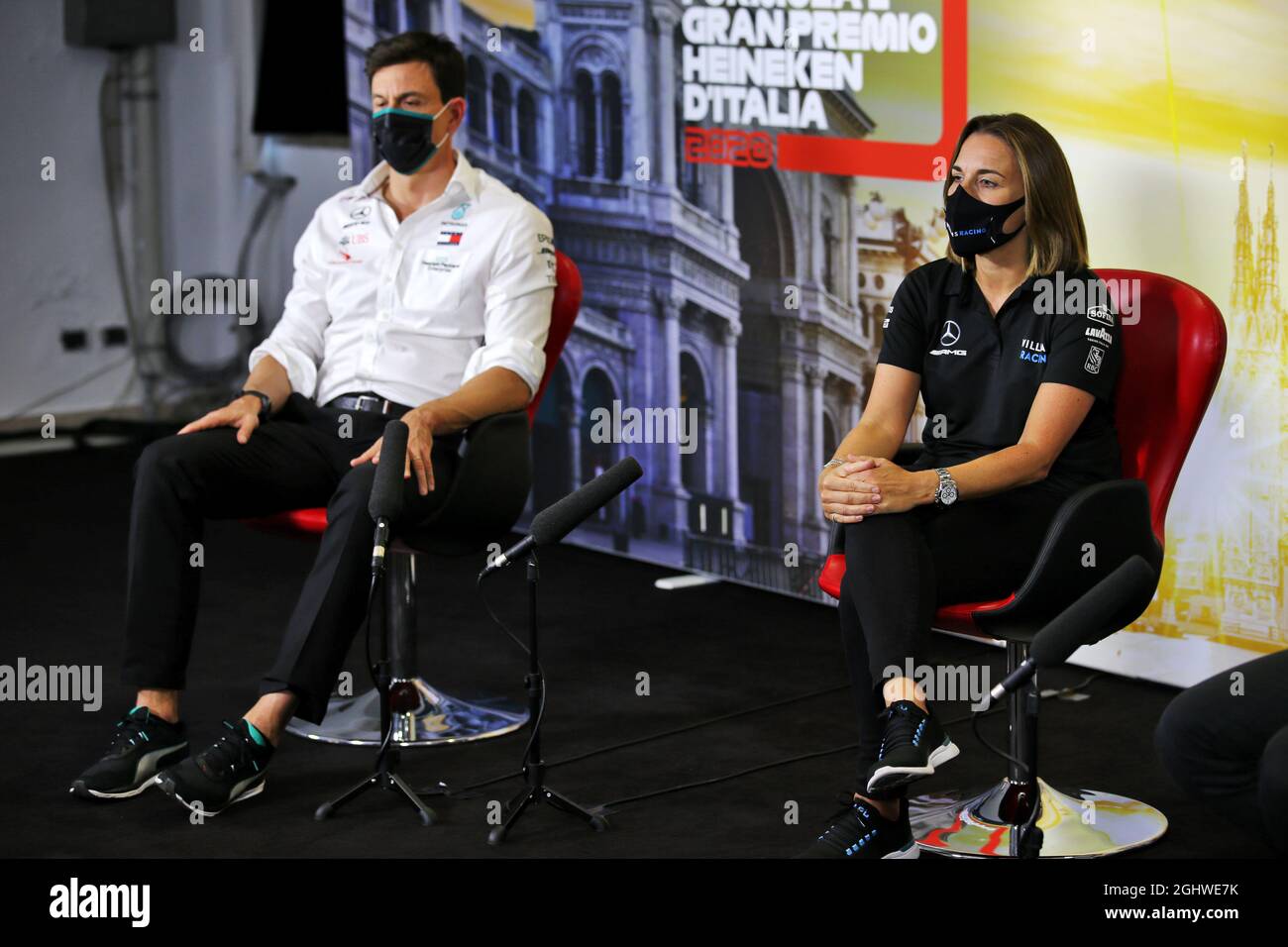 (L bis R): Toto Wolff (GER) Mercedes AMG F1 Aktionär und Executive Director und Claire Williams (GBR) Williams Racing Stellvertretende Teamleiterin bei der FIA Pressekonferenz. 04.09.2020. Formel 1 Weltmeisterschaft, Rd 8, Großer Preis Von Italien, Monza, Italien, Übungstag. Bildnachweis sollte lauten: XPB/Press Association Images. Stockfoto