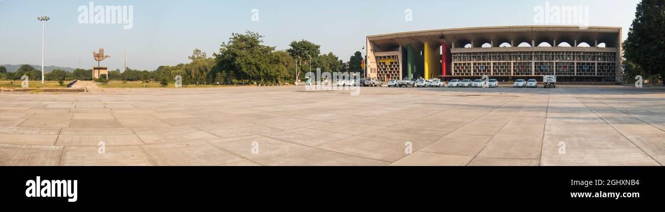 High Court projected by Architect Le Corbusier Chandigarh (Capital of Punjab and Haryana) - India [Suprema Corte de Chandigarh, projetada pelo arquit Stockfoto