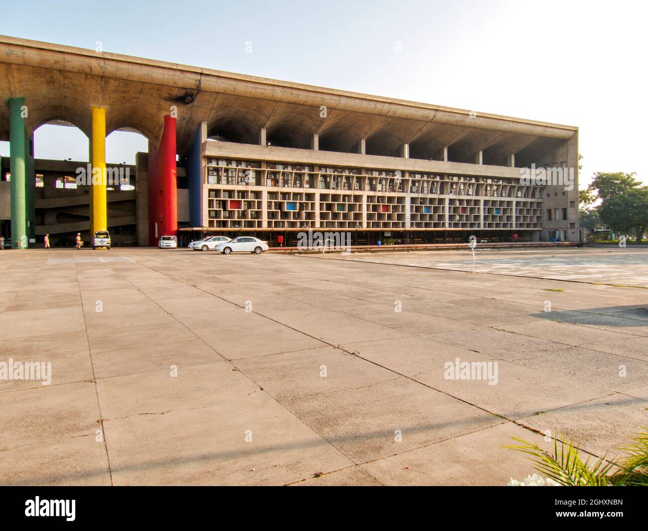 High Court projected by Architect Le Corbusier Chandigarh (Capital of Punjab and Haryana) - India [Suprema Corte de Chandigarh, projetada pelo arquit Stockfoto