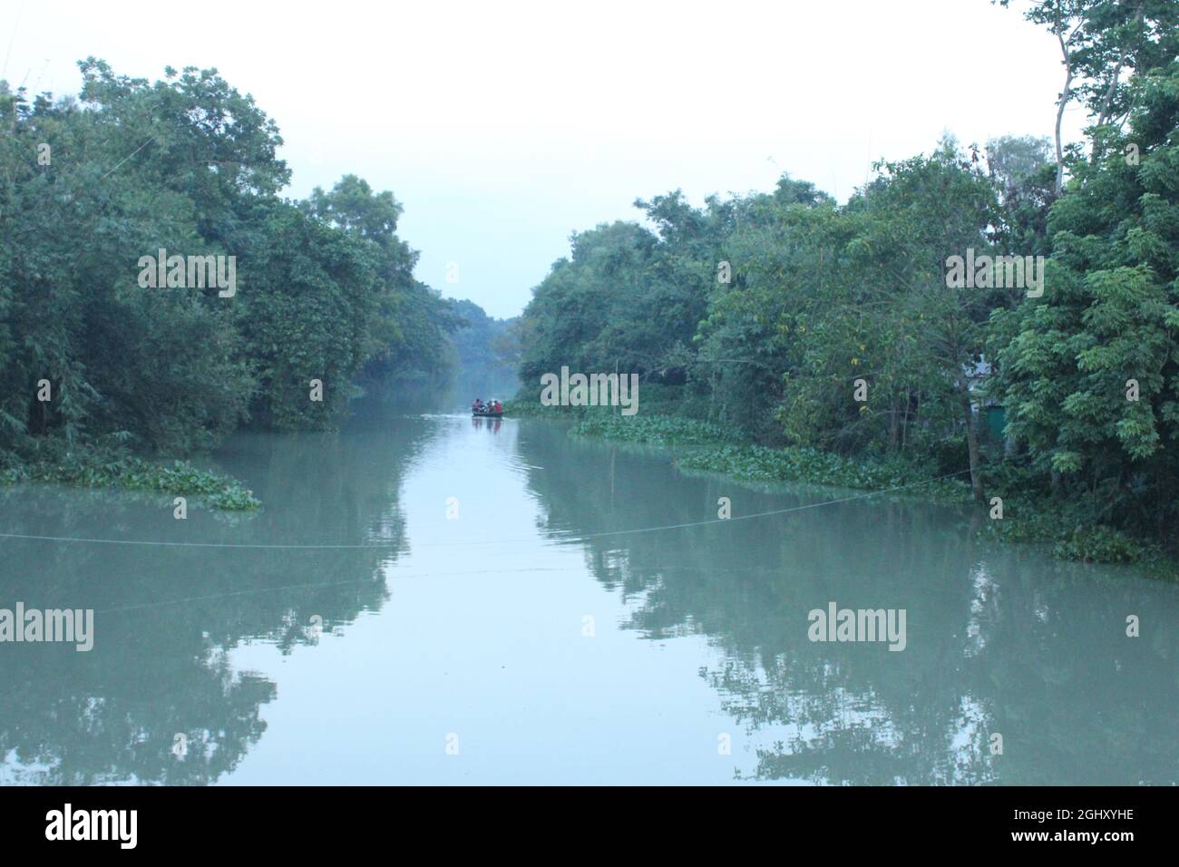 Atemberaubende Landschaft des Flusses Stockfoto