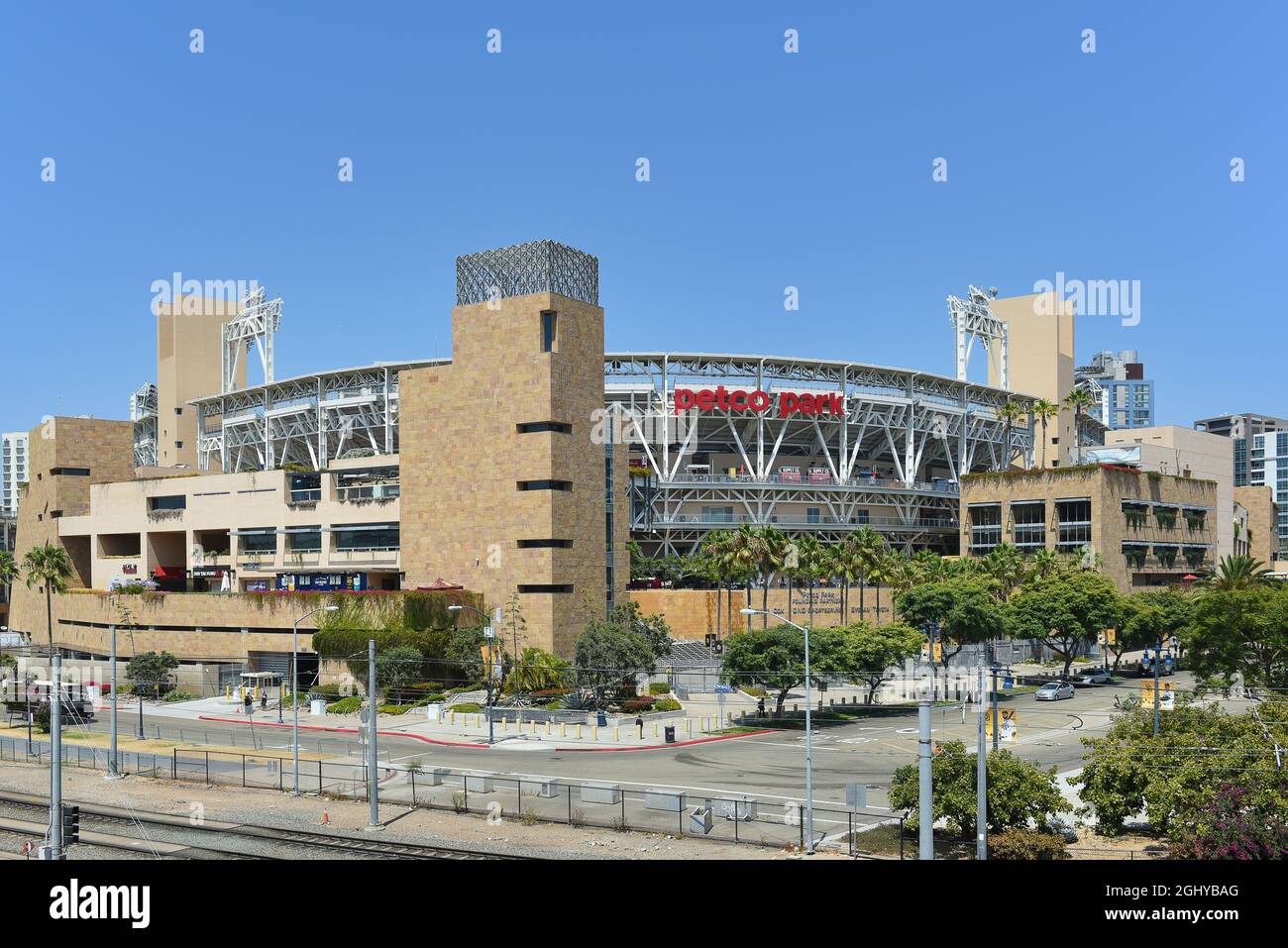 SAN DIEGO, KALIFORNIEN - 25. AUG 2021: Petco Park, Heimstadion der San Diego Padres of Major League Baseballstadion. Stockfoto