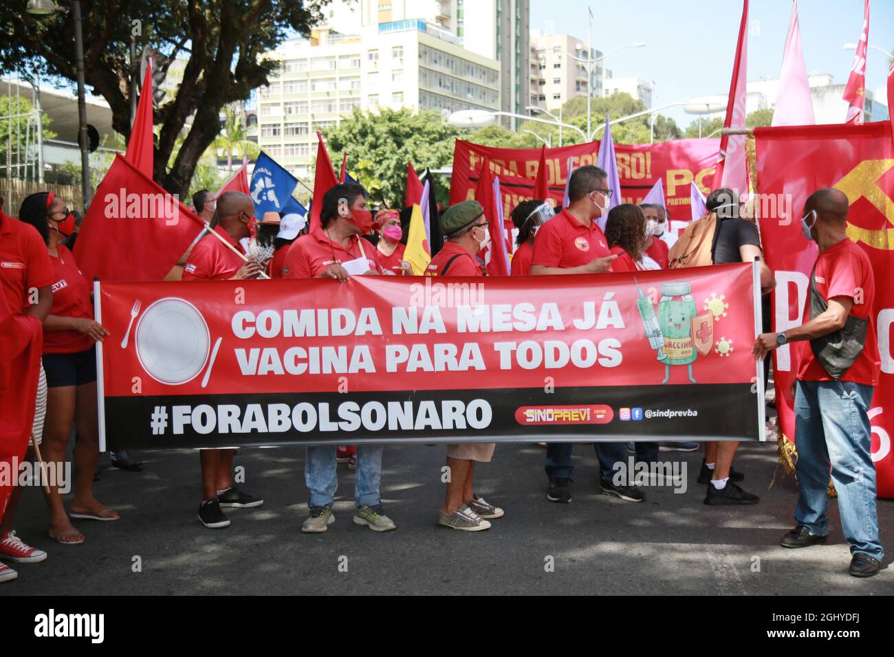 salvador, bahia, brasilien - 7. september 2021: Protestierende gegen die Regierung von Präsident Jair Bolsonaro protestieren in der Stadt Salvador. Die ACT-ma Stockfoto