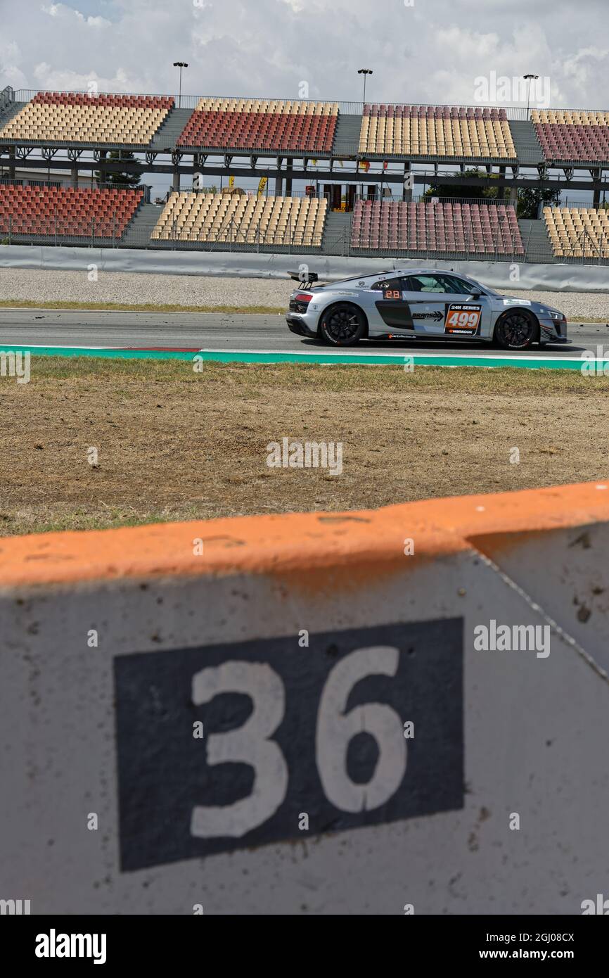 BARCELONA, SPANIEN, 4. September 2021 : Audi R8 GT4 auf der Strecke während der 24h Series, einer internationalen Langstreckenmeisterschaft für GT und Touring Stockfoto