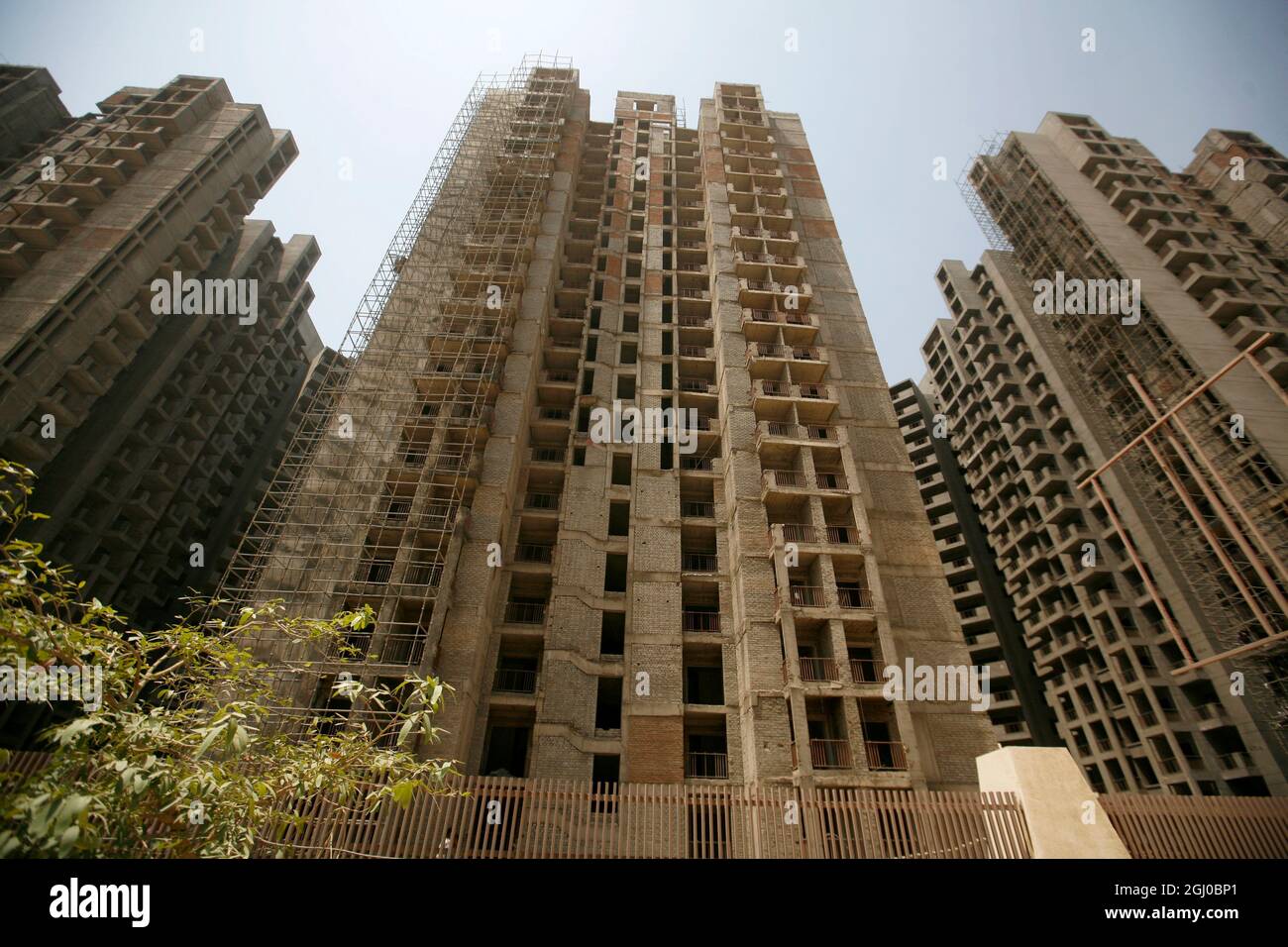 Ein Blick auf eine Baustelle einer Wohnwohnung im Großraum Noida Delhi NCR, Indien. Stockfoto