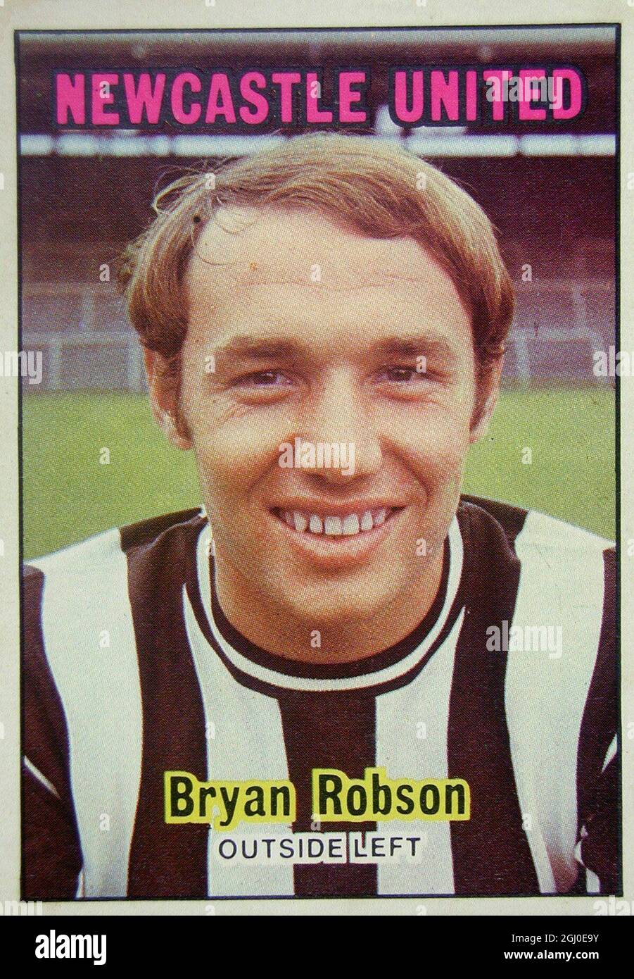 Bryan Robson - Newcastle United Robson, Ein erfolgreicher Torschütze in den letzten Saisons, sorgte 1969 für Schlagzeilen, als seine Tore eine große Rolle beim Erfolg des Newcastle Fairs Cup spielten. Er wurde von England auf einem Niveau unter 23 Jahren gekappt und drängte auf volle Anerkennung. Bei seinem Debüt in der Liga 1964 erzielte er ein Tor, nachdem er zwei Jahre zuvor Profi geworden war. Stockfoto