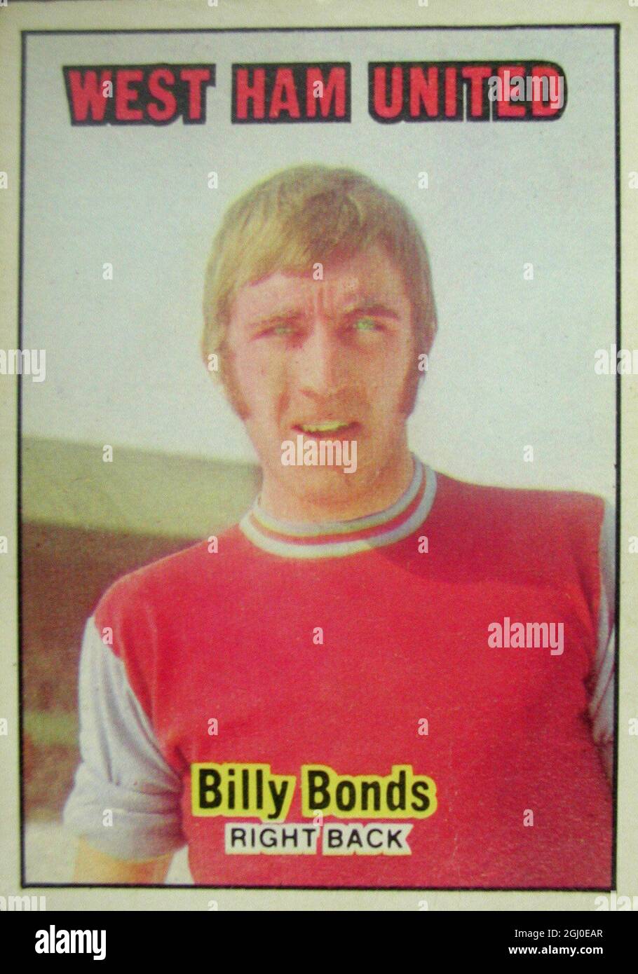 Billy Bonds - West Ham United mit einer von England auf unter 23 gedeckelten Obergrenze wurden Anleihen von Charlton Athletic für £50,000 im Mai 1967 unterzeichnet. Ein guter Angreifer voller Rücken, der es liebt, sich zu überschneiden, hat einen kraftvollen Schuss und hat gelegentlich auf dem rechten Flügel für West Ham gespielt. Stockfoto