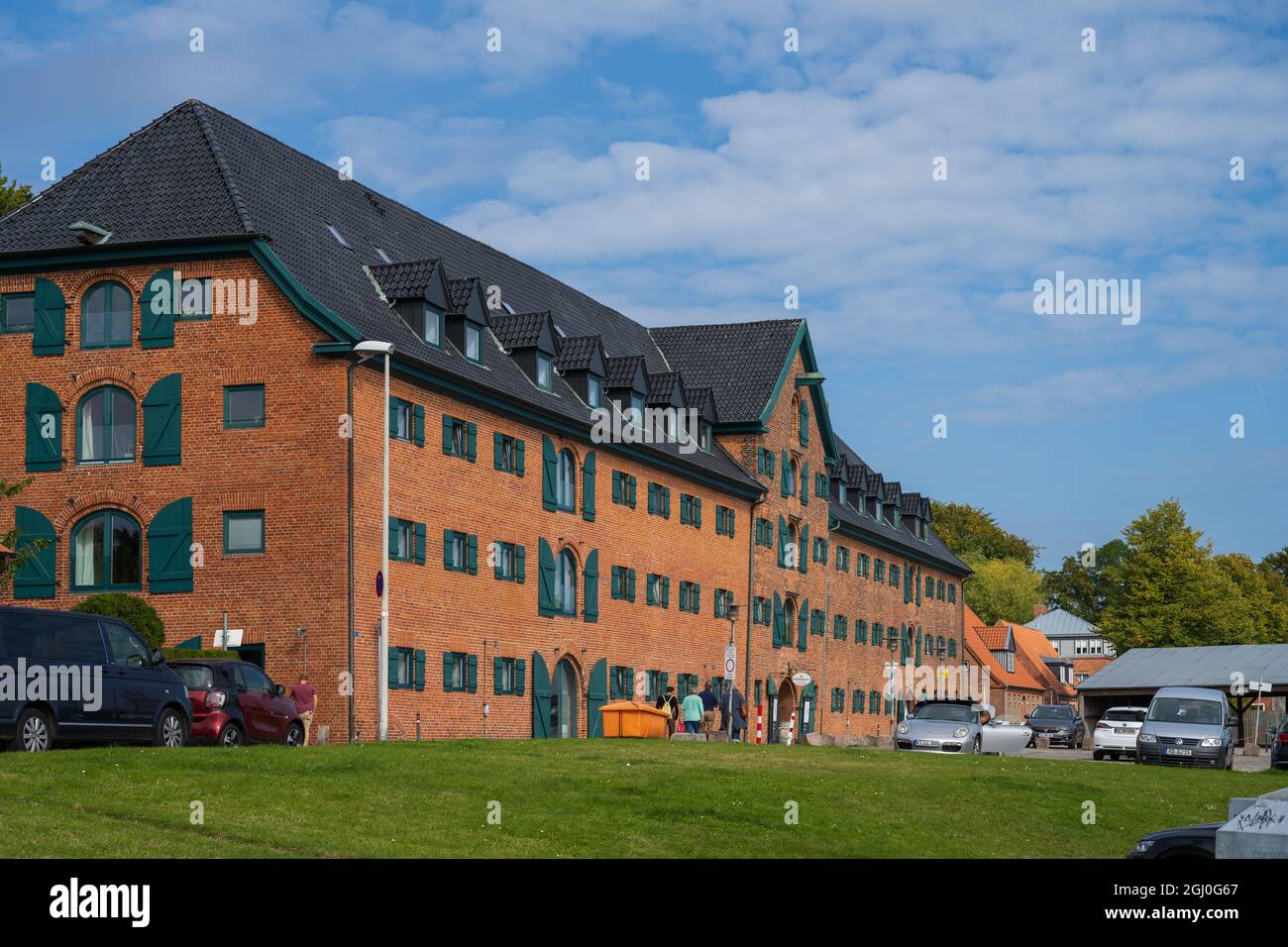 Der alte Kanalspeicher in Kiel Holtenau, heute ein Wohnhaus. Stockfoto