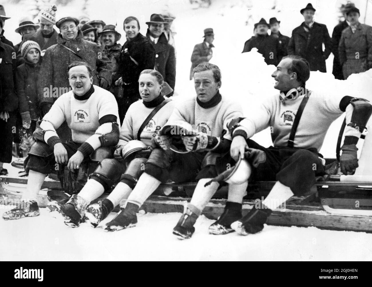 Olympische Winterspiele 1936 - Garmisch und Partenkirchen in Bayern, Deutschland. Das englische 4 man Bob Team, das die Bronzemedaille gewann. ©TopFoto Stockfoto