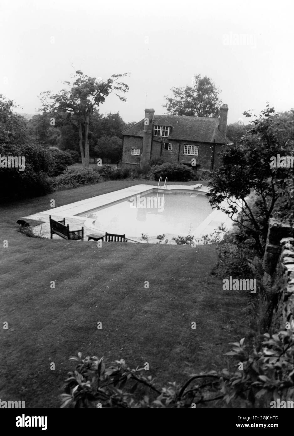 Das Schwimmbad im Haus von Brian Jones, wo sein Leichnam 1969 gefunden wurde. Stockfoto
