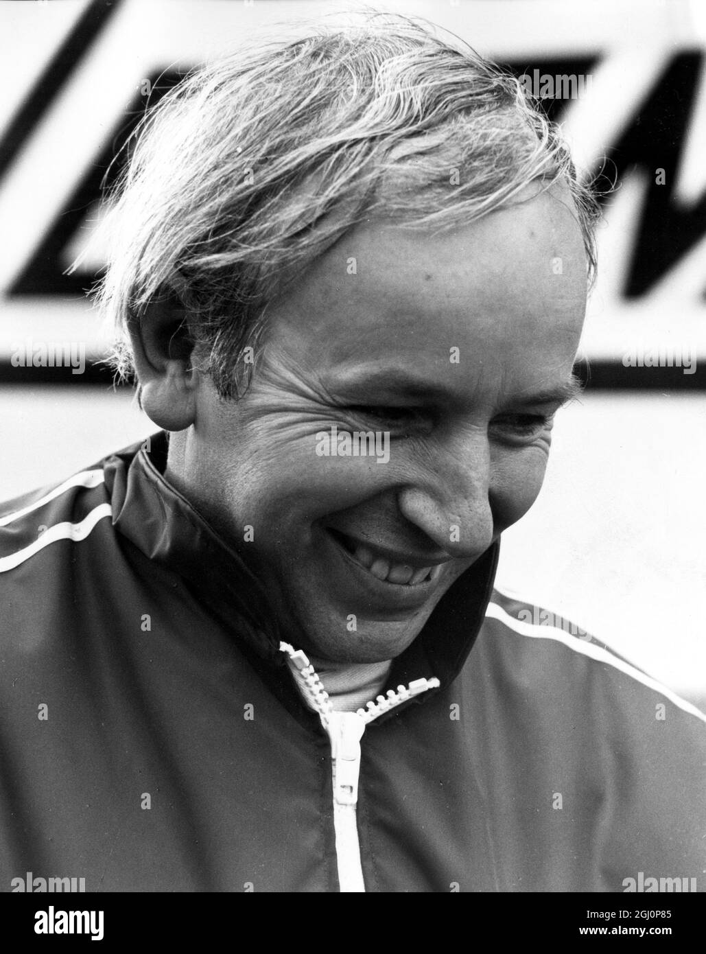Ein Porträt von John Surtees Ex-Weltmeister-Motorradfahrer und F1-Rennfahrer Stockfoto