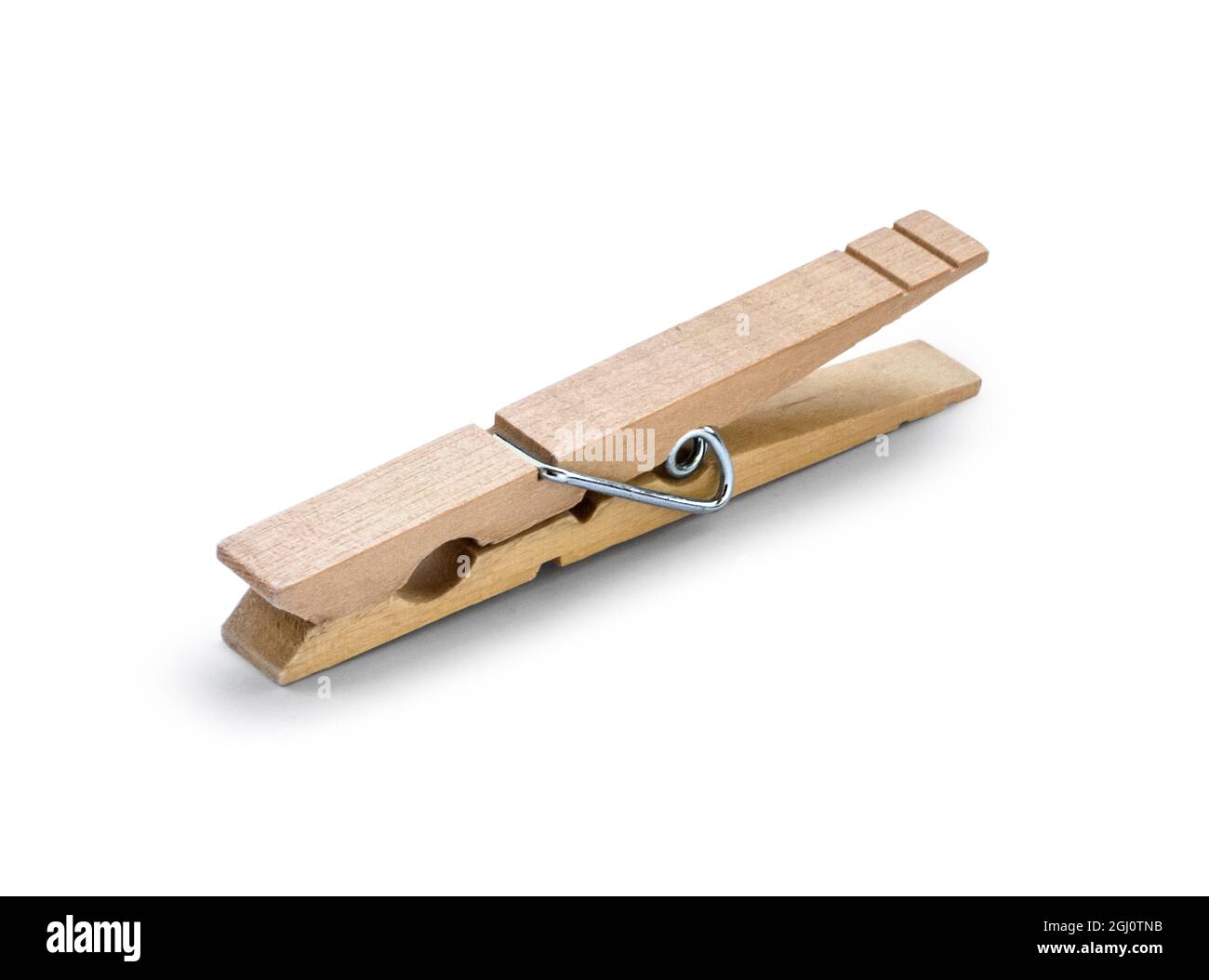 Holzkleiderspin isoliert auf weißem Hintergrund Stockfoto